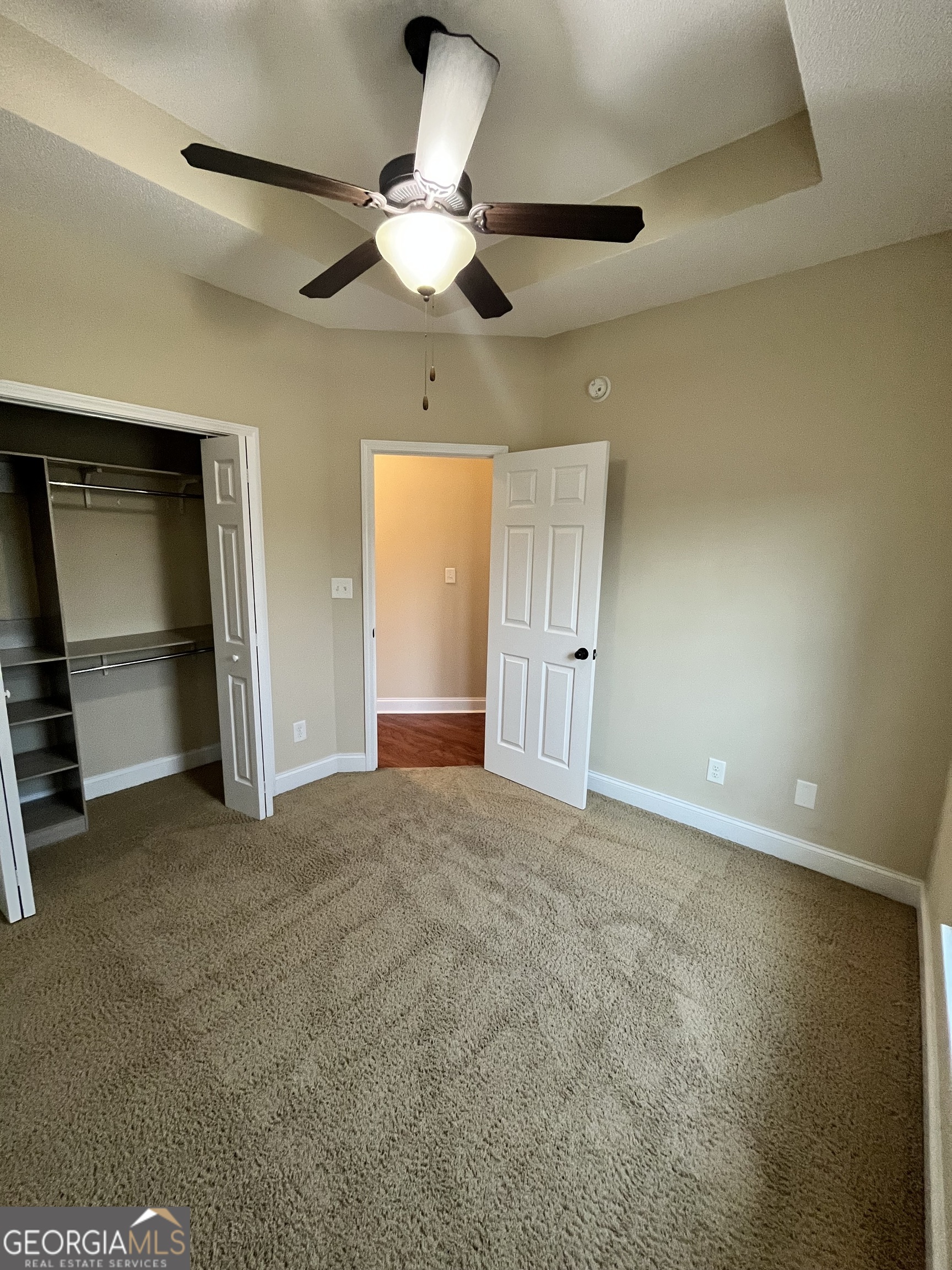 416 Hunts Landing Drive Property Photo 5