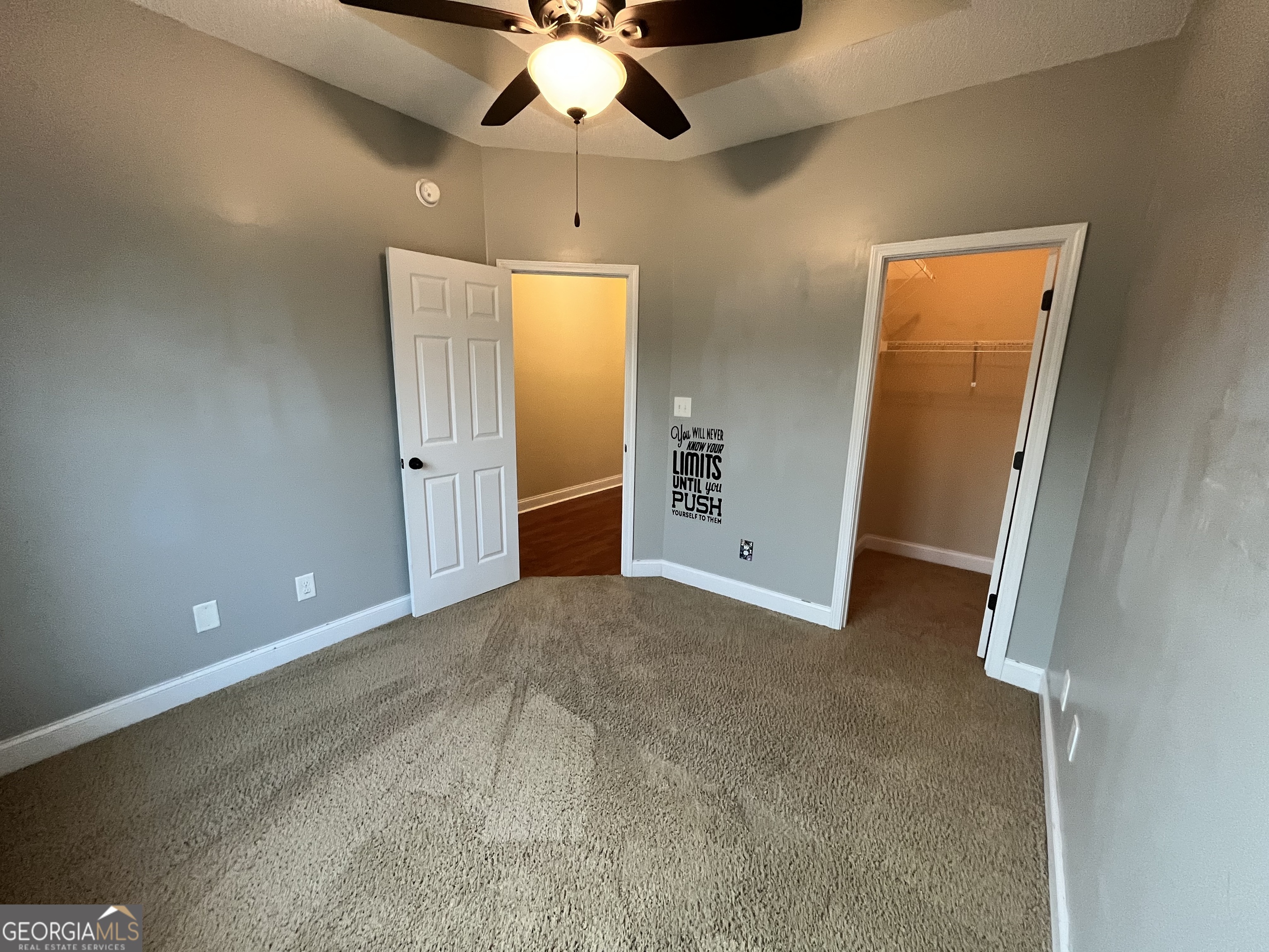 416 Hunts Landing Drive Property Photo 6