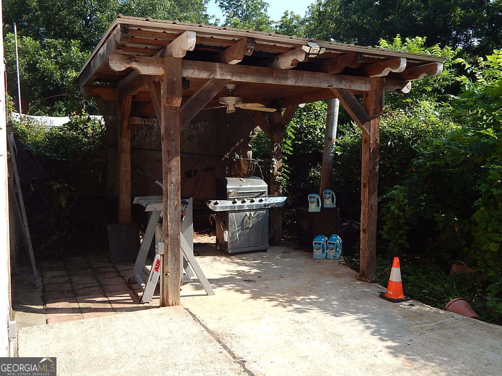 6800 Old Macon Highway Property Photo 4