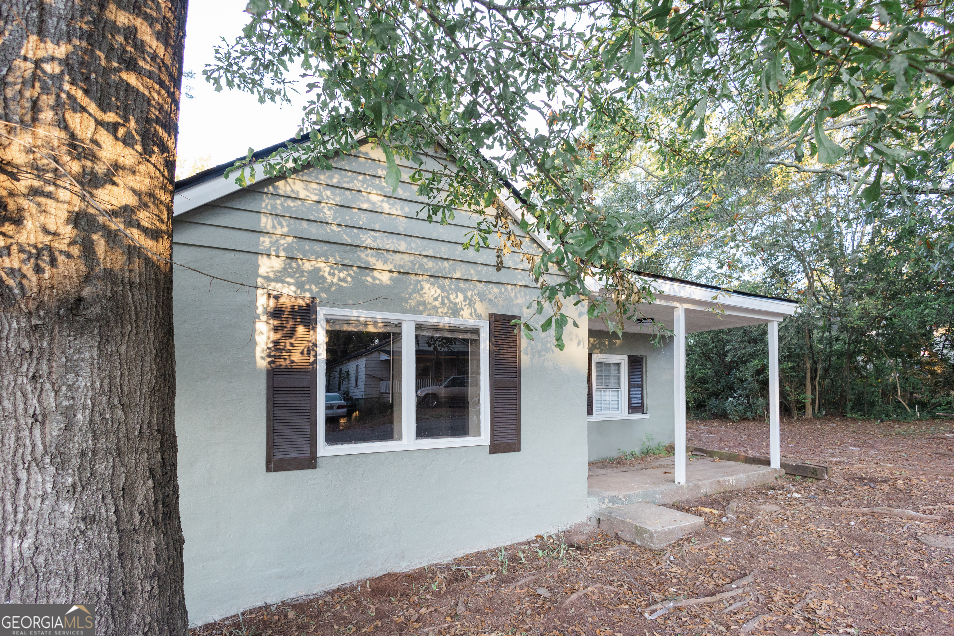 1465 Pine Drive Property Photo 1