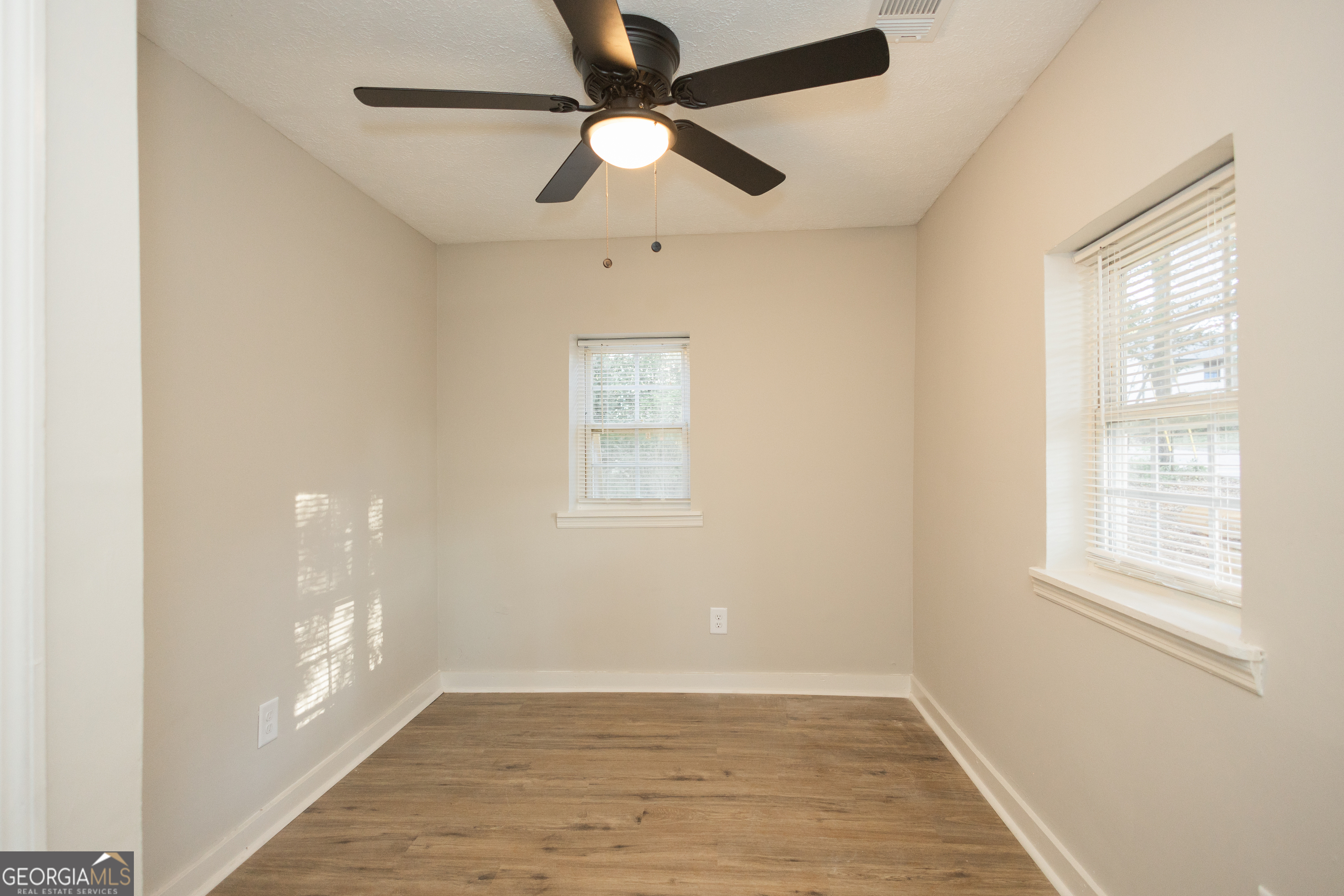 1465 Pine Drive Property Photo 5