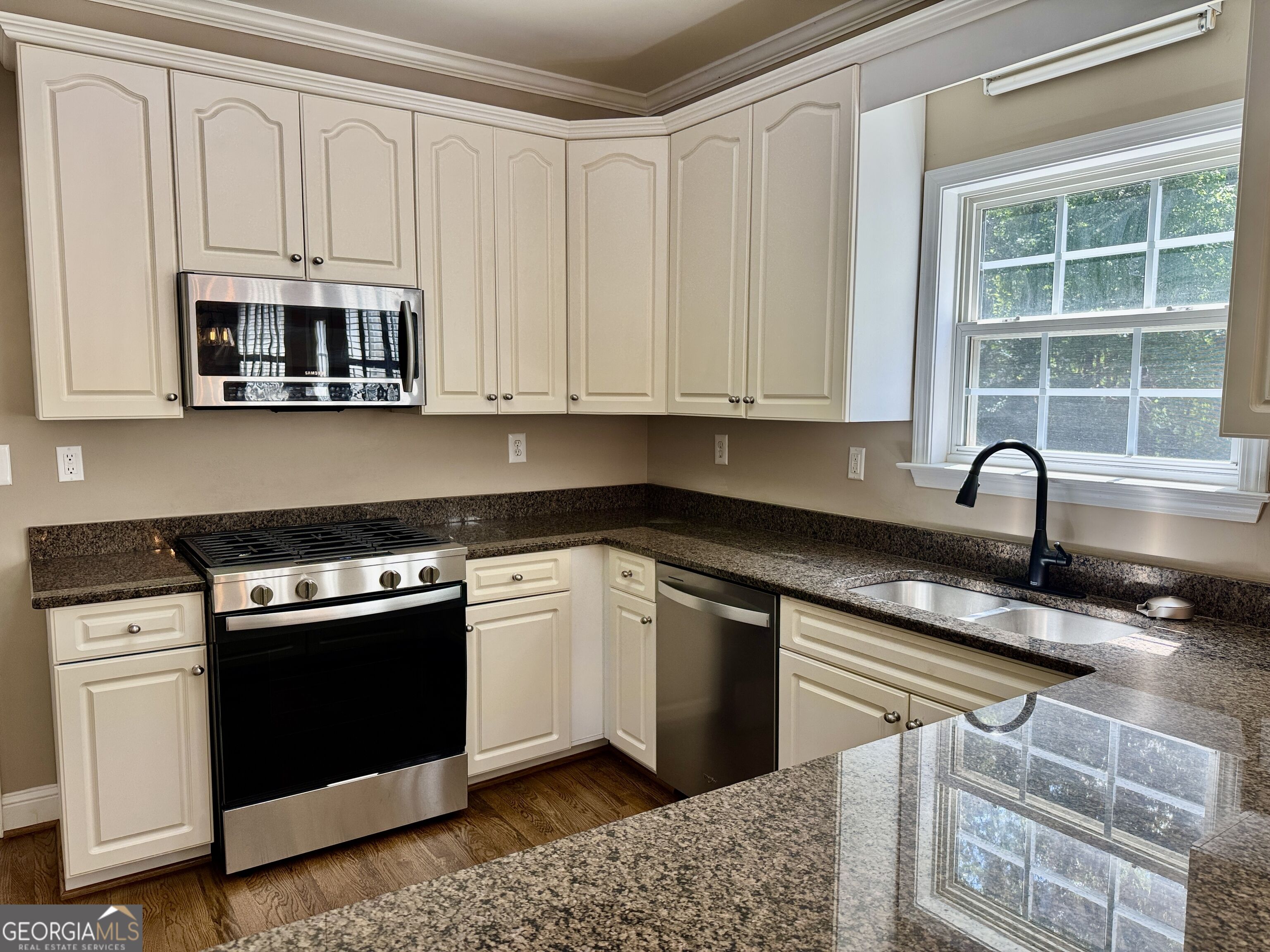 25 Heron Point Property Photo 17
