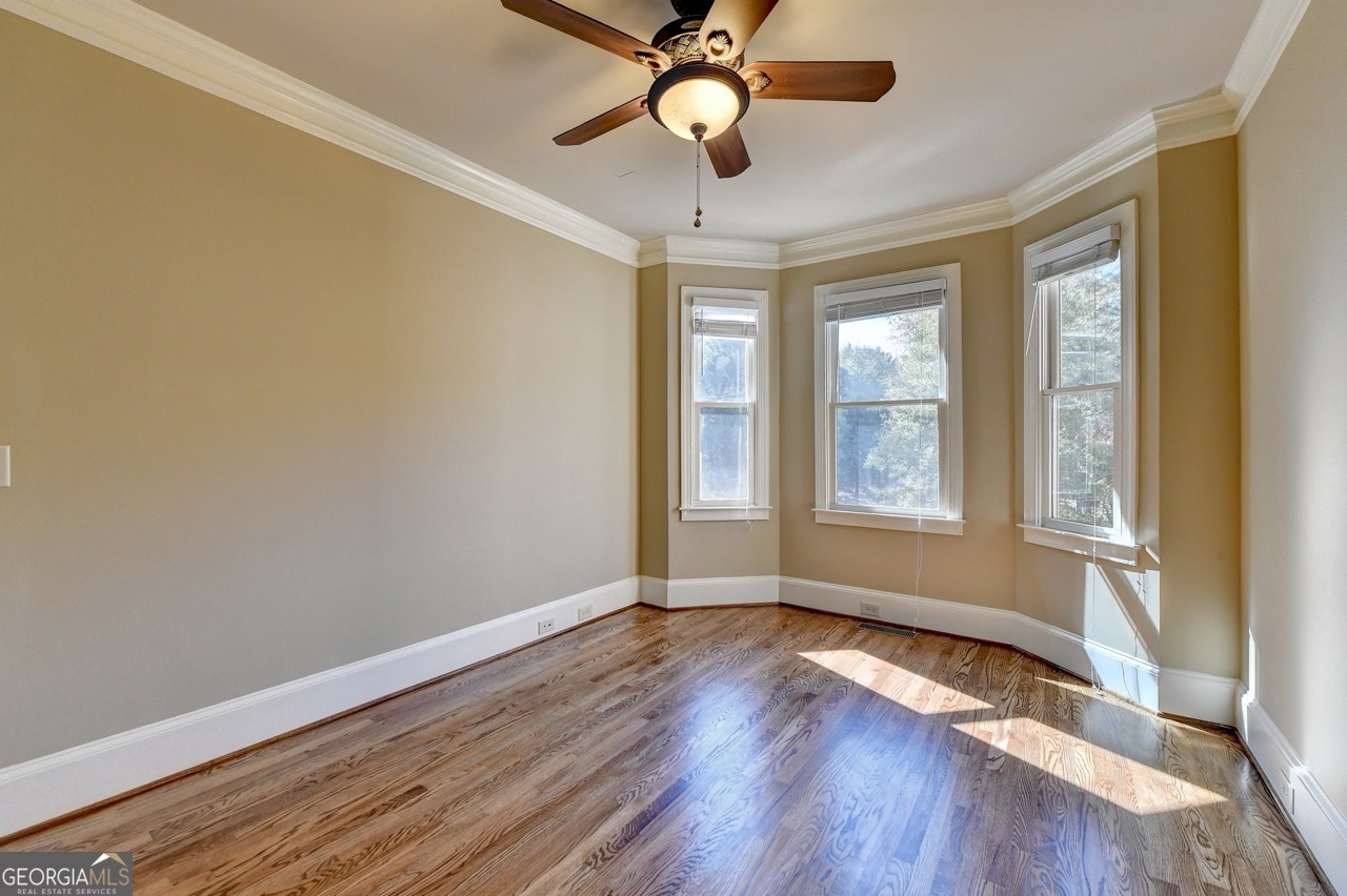 11636 Parkside Avenue Property Photo 12