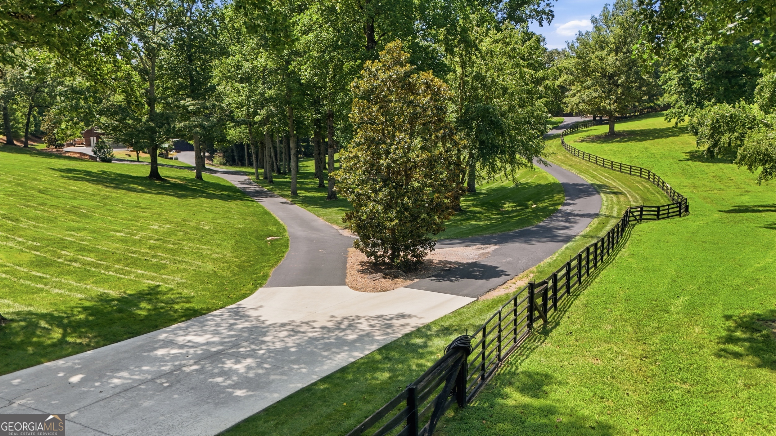 1091 Echota Road Property Photo 7