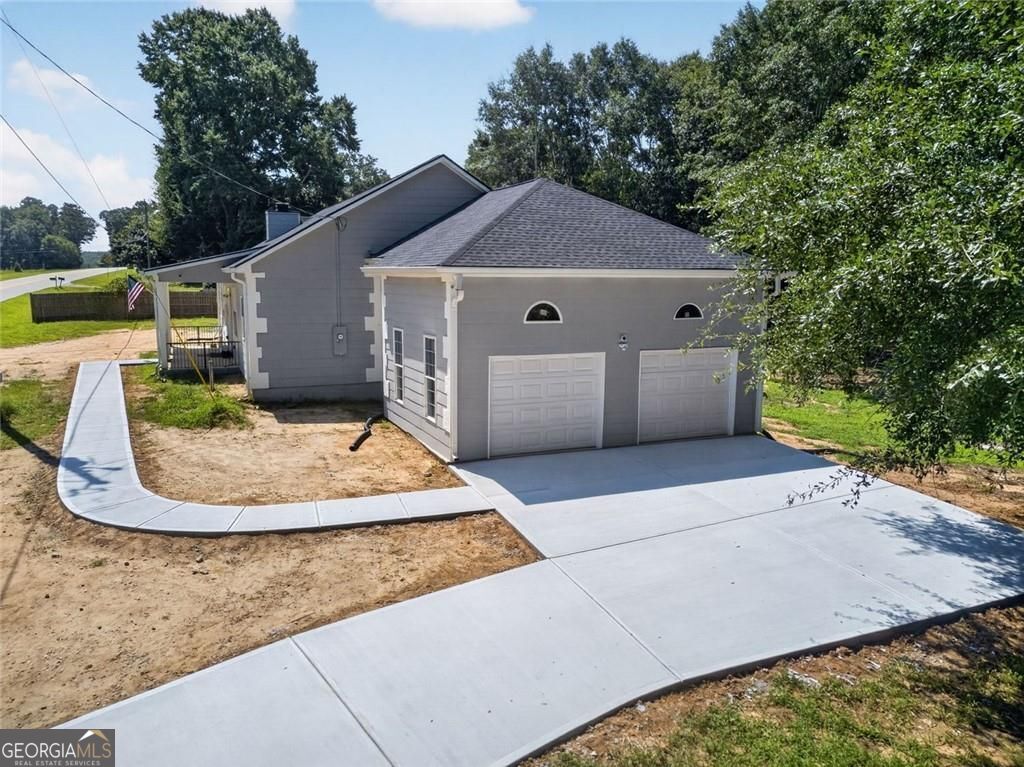 1106 Dee Kennedy Road Property Photo 1