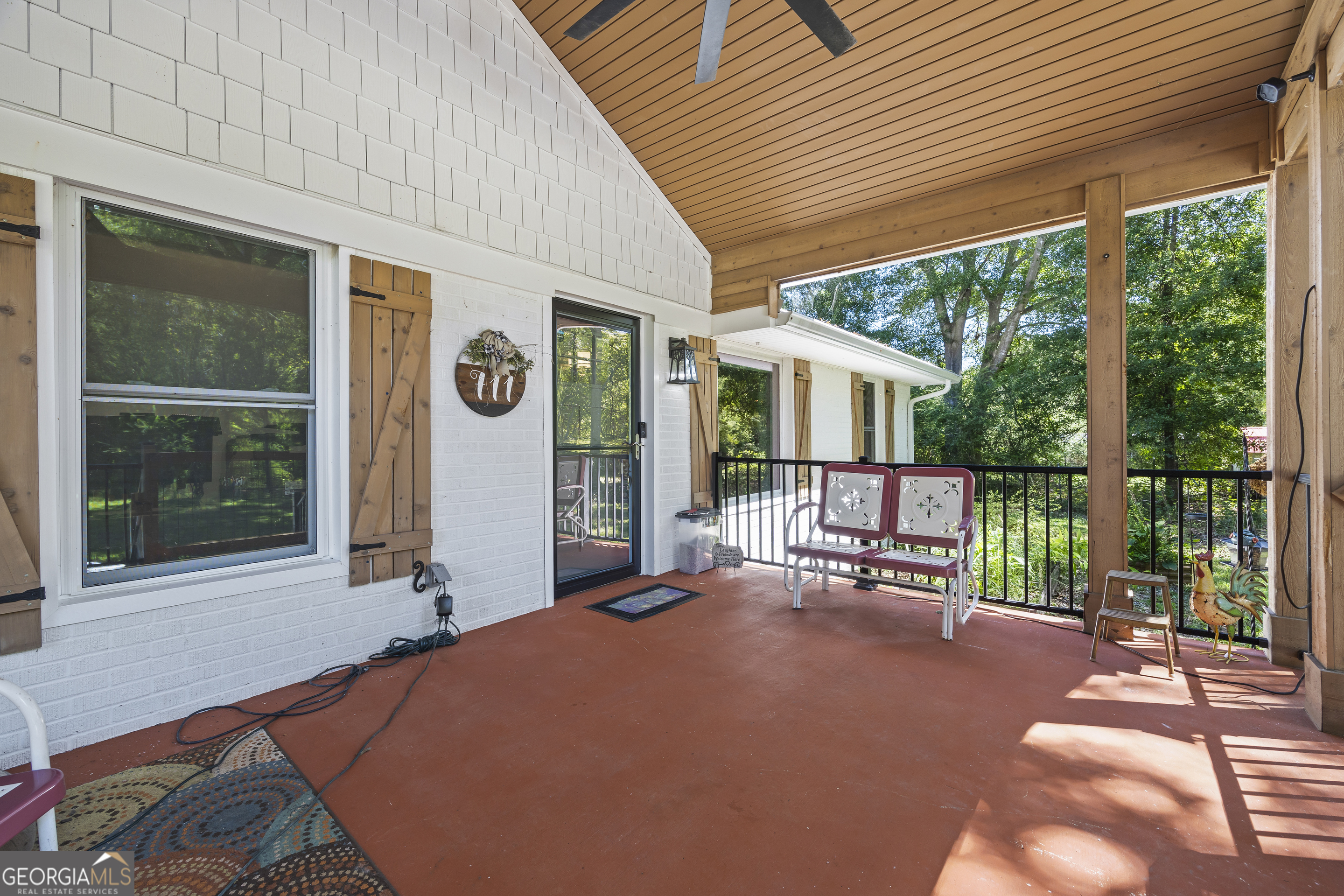 711 Shackelford Road Property Photo 3