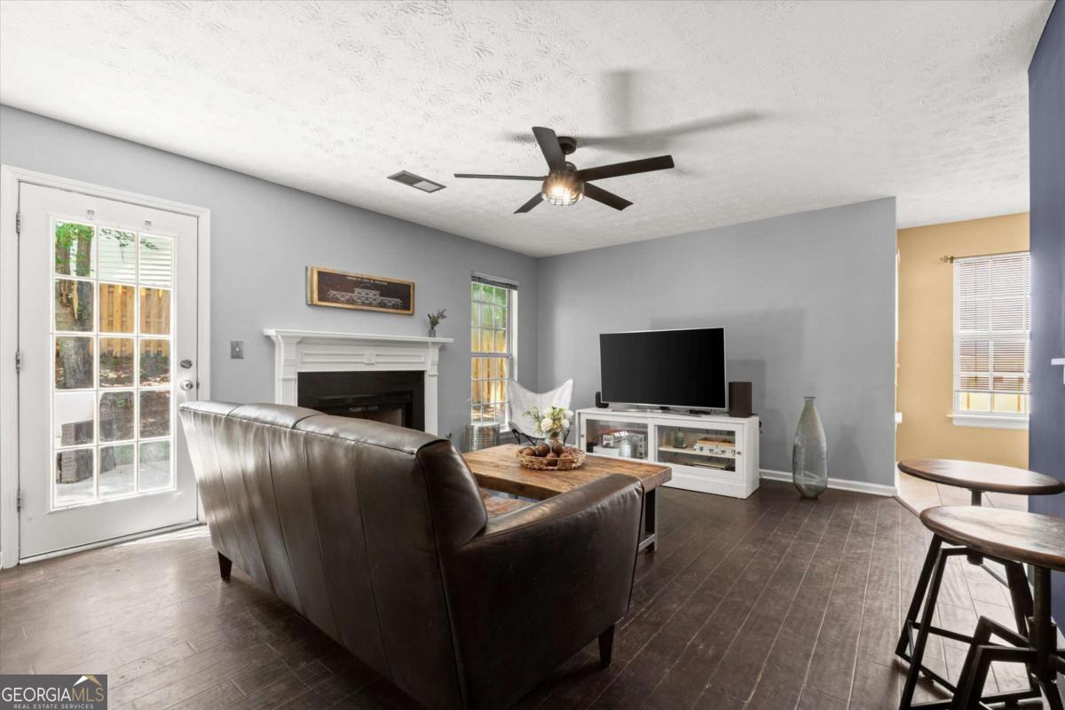 3490 Parkbrooke Lane Property Photo 8