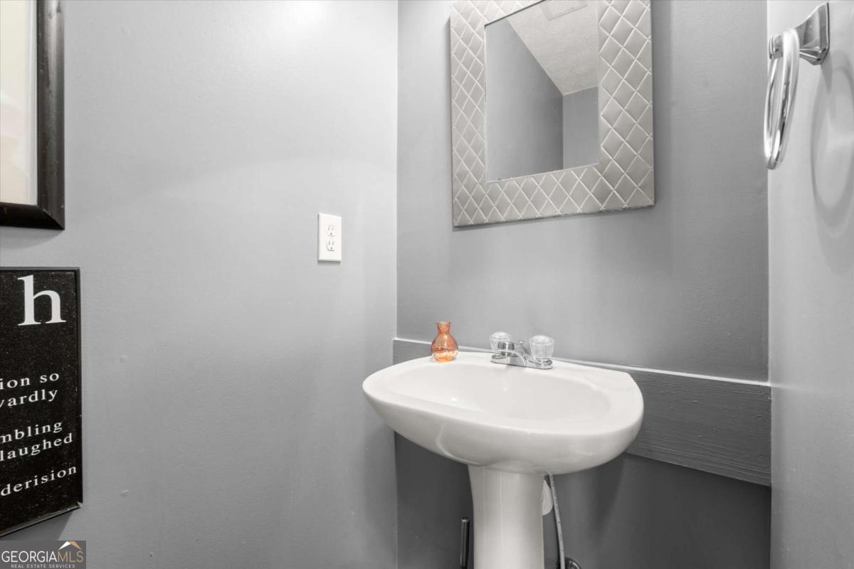 3490 Parkbrooke Lane Property Photo 15