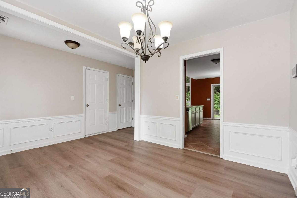 506 Pentworth Court Nw Property Photo 8