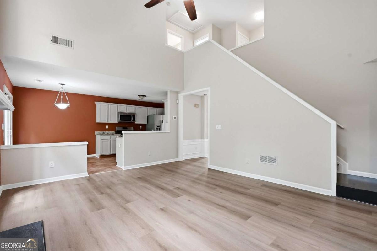 506 Pentworth Court Nw Property Photo 12