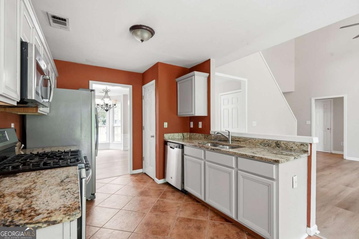 506 Pentworth Court Nw Property Photo 18