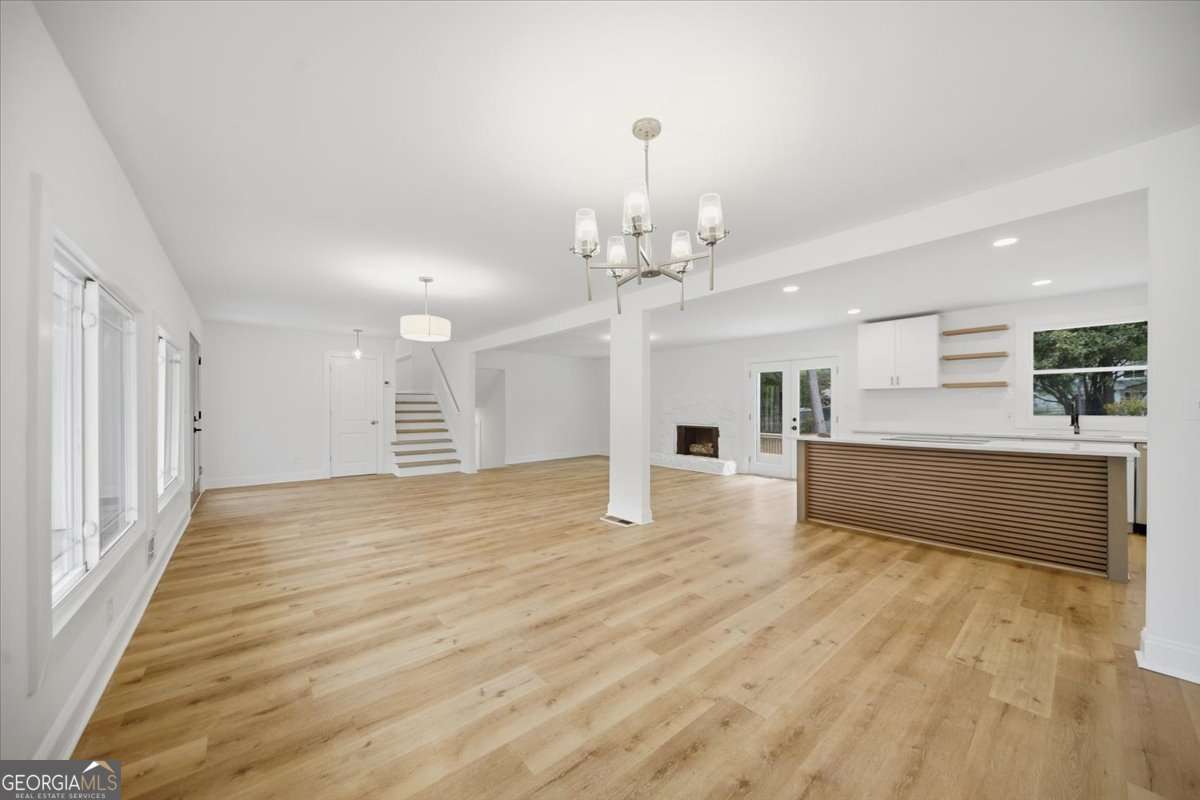 1073 Grayson Parkway Property Photo 6