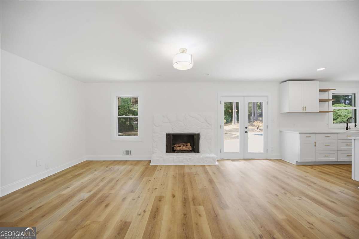 1073 Grayson Parkway Property Photo 10