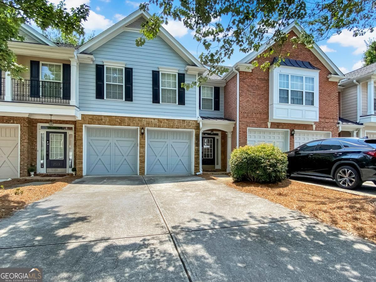 2511 Gadsen Walk