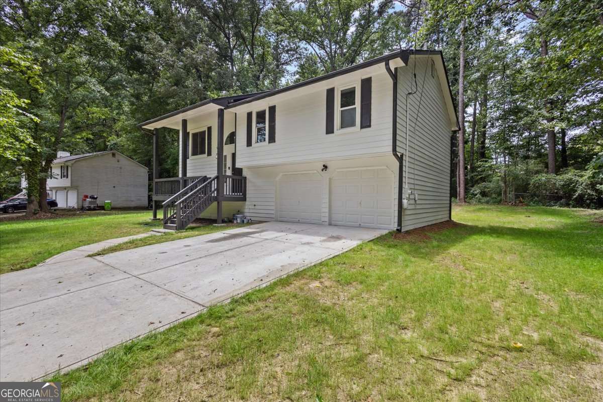 2152 Cedar Creek Lane Property Photo 2