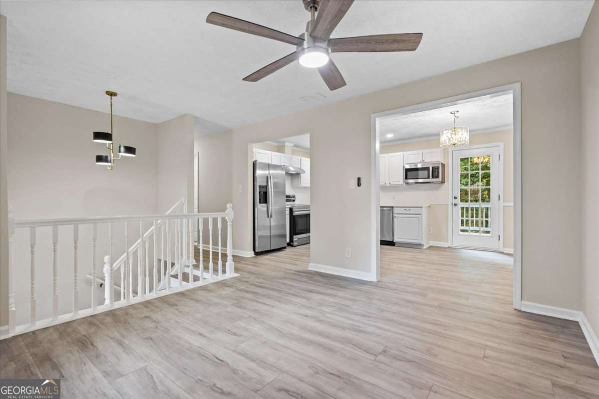 394 Burr Oak Court Property Photo 12