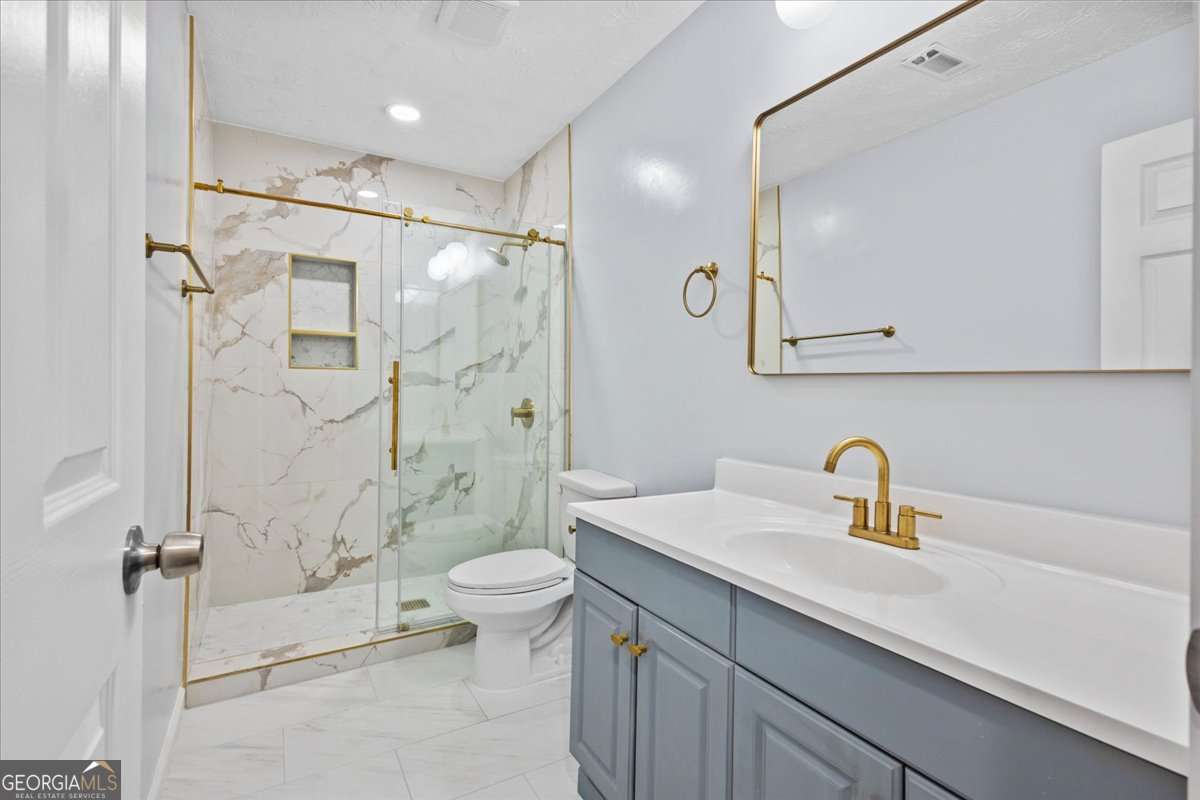 394 Burr Oak Court Property Photo 16