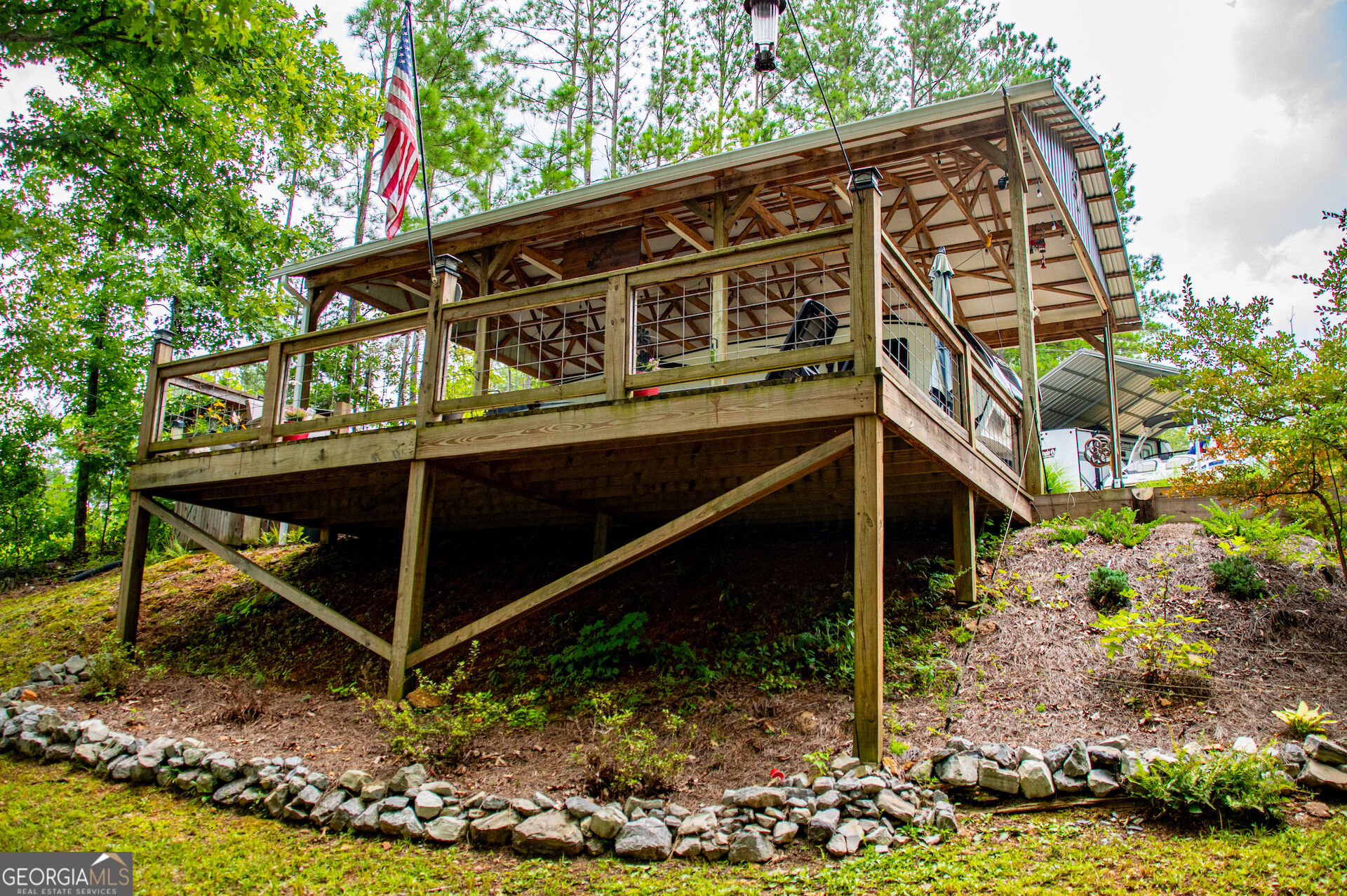 385 Foster Cove Drive Property Photo 1