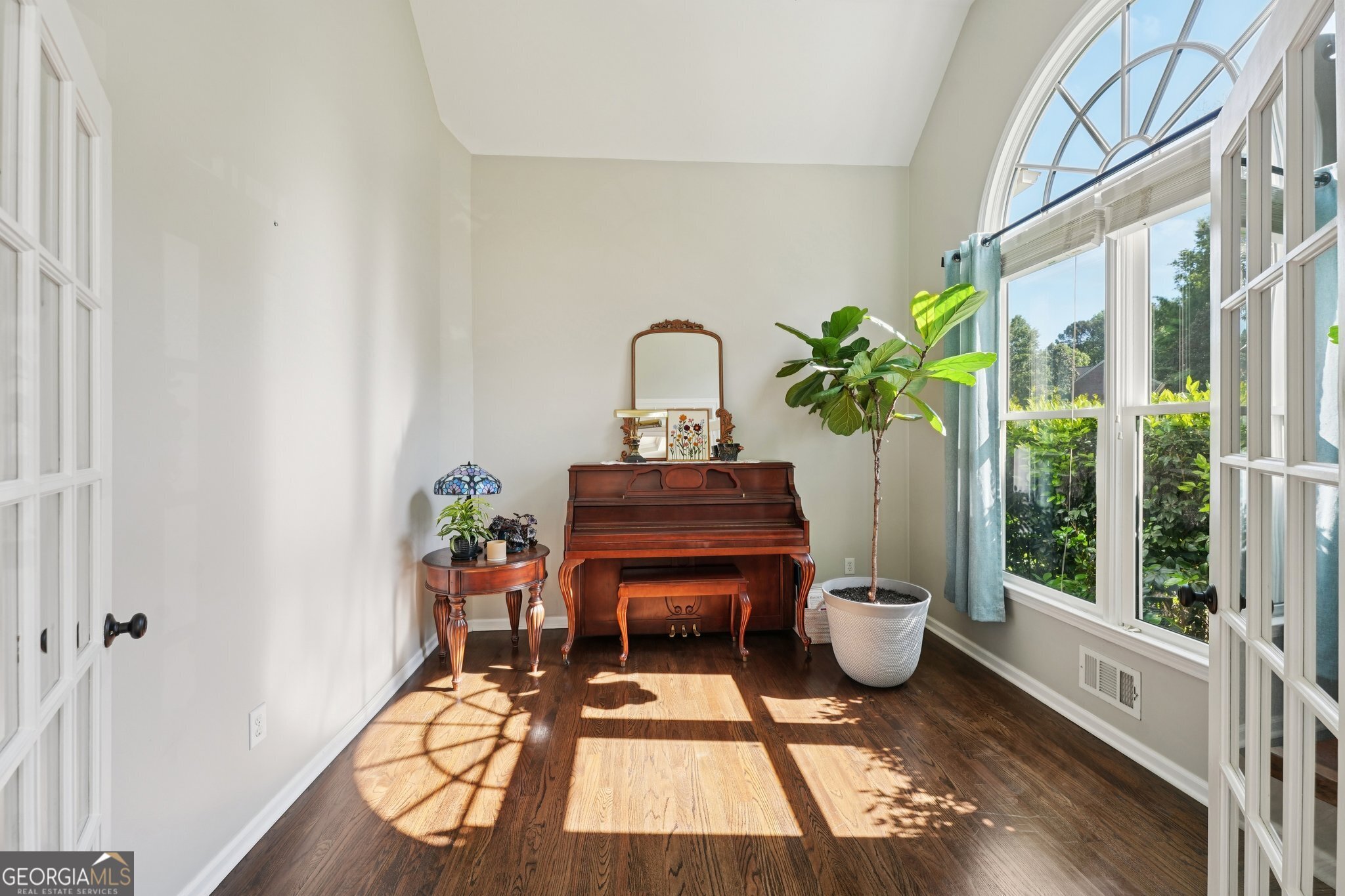 5980 Wilmington Court Property Photo 15