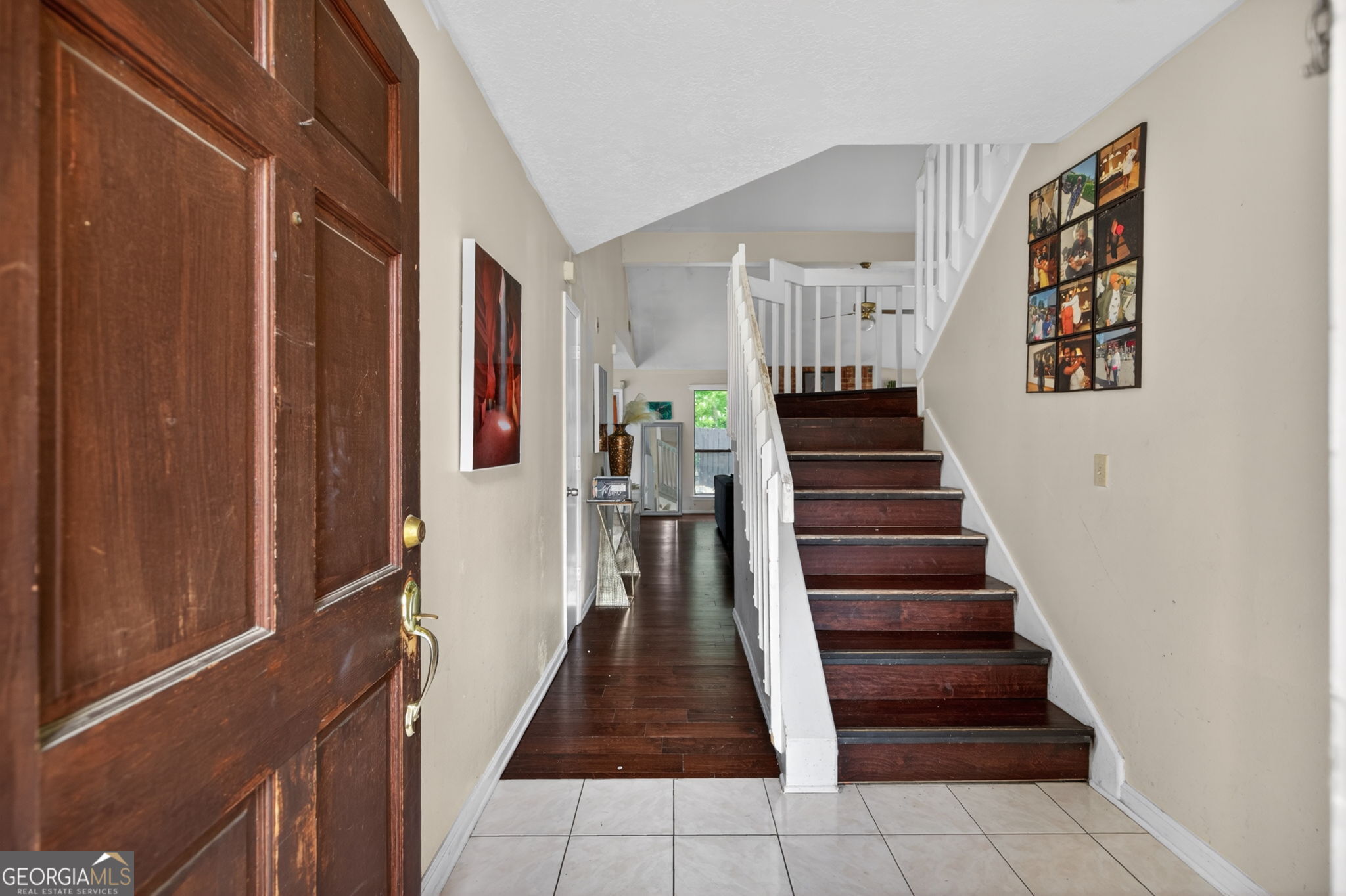 7042 Ivy Pointe Row Property Photo 3