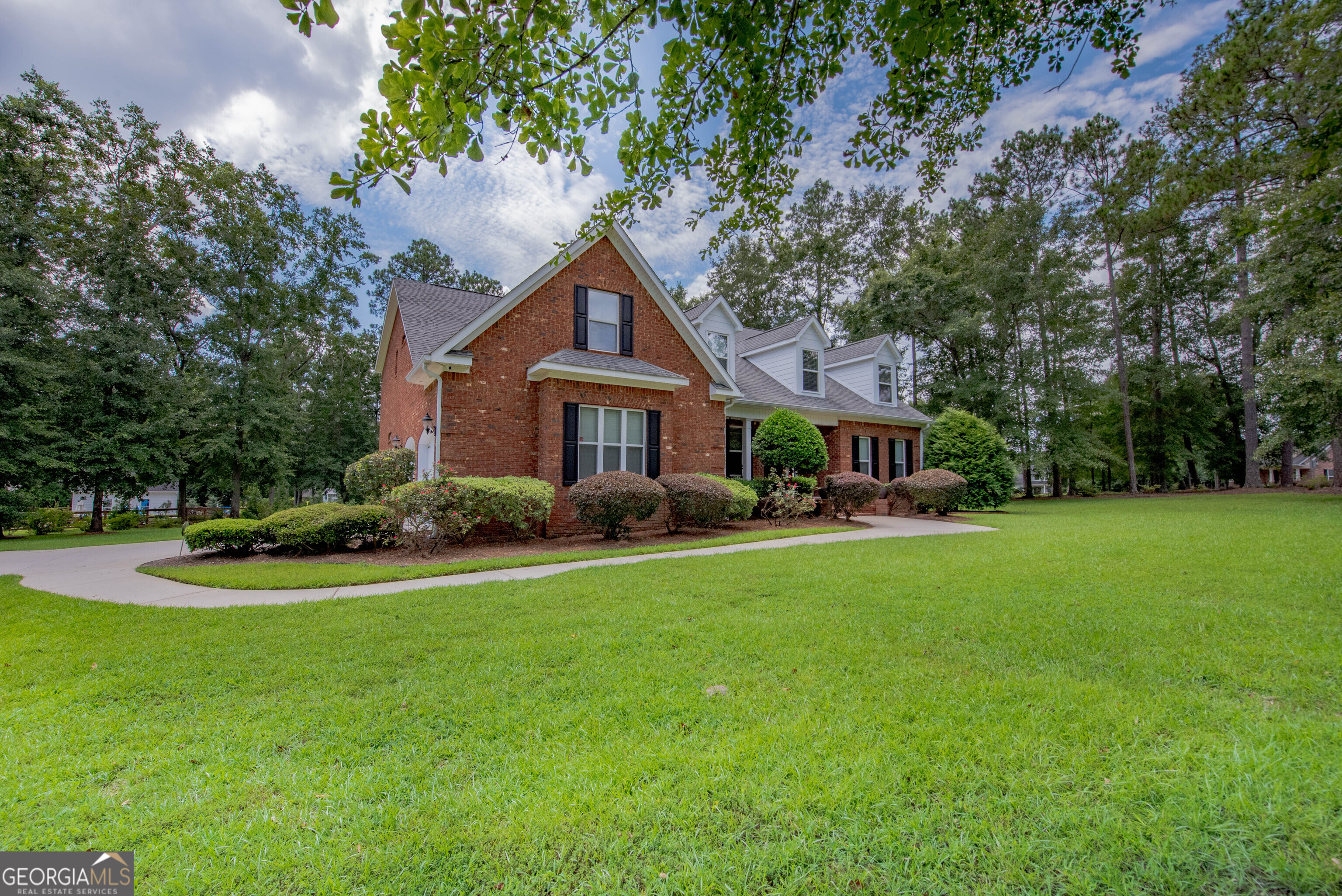 304 Old Windmill Road Property Photo 2