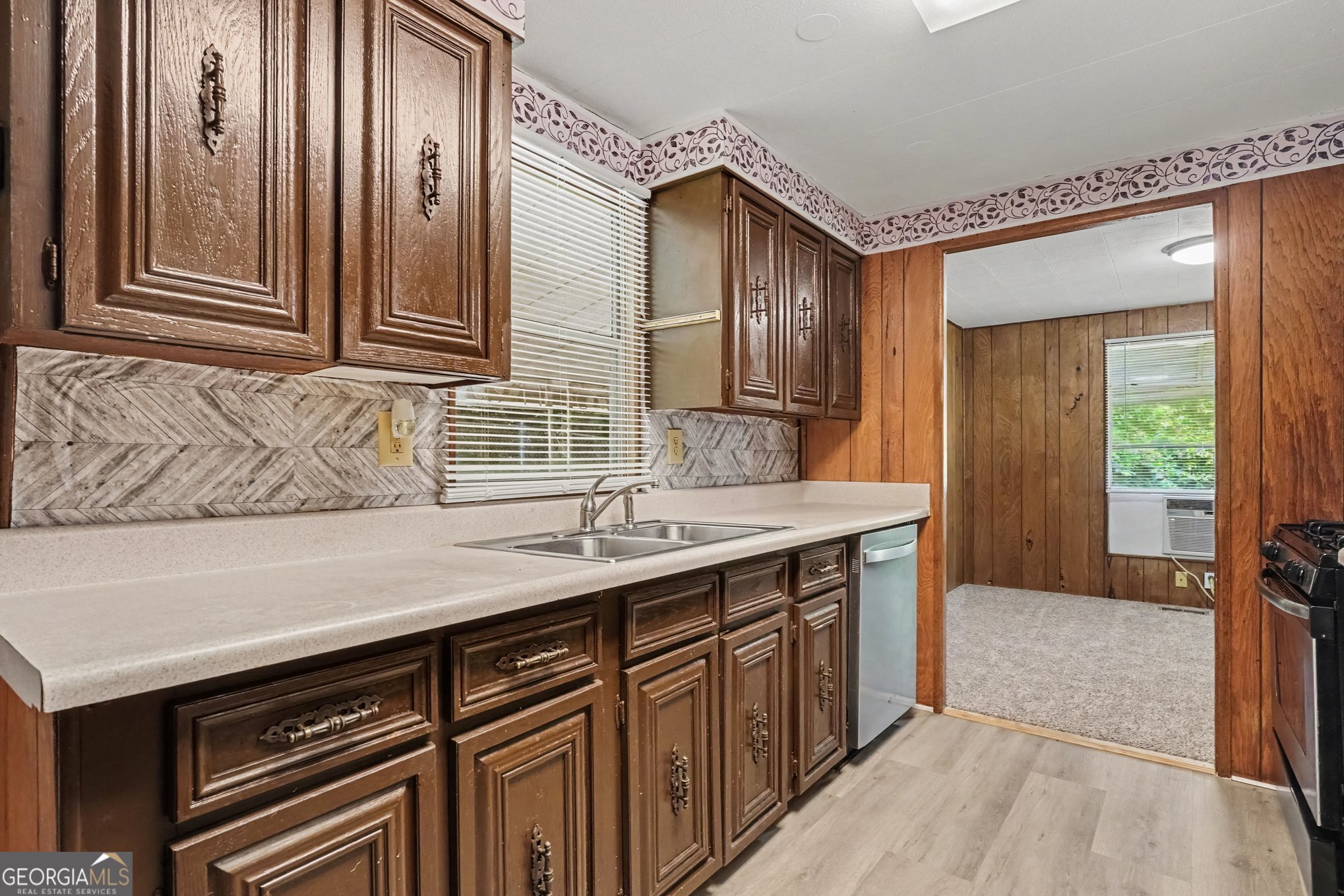 45 E James Circle Property Photo 8
