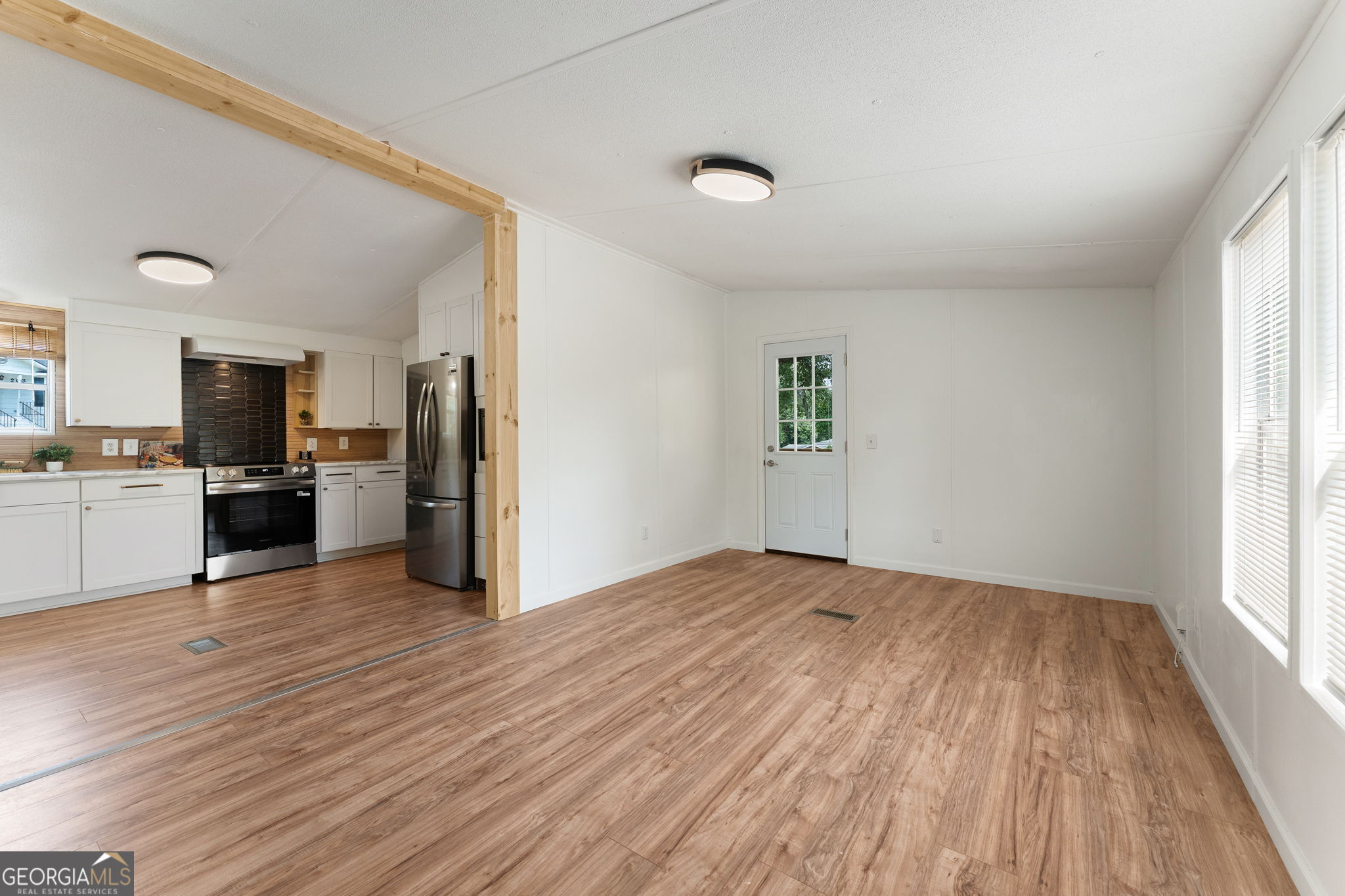 200 3rd Avenue Property Photo 20