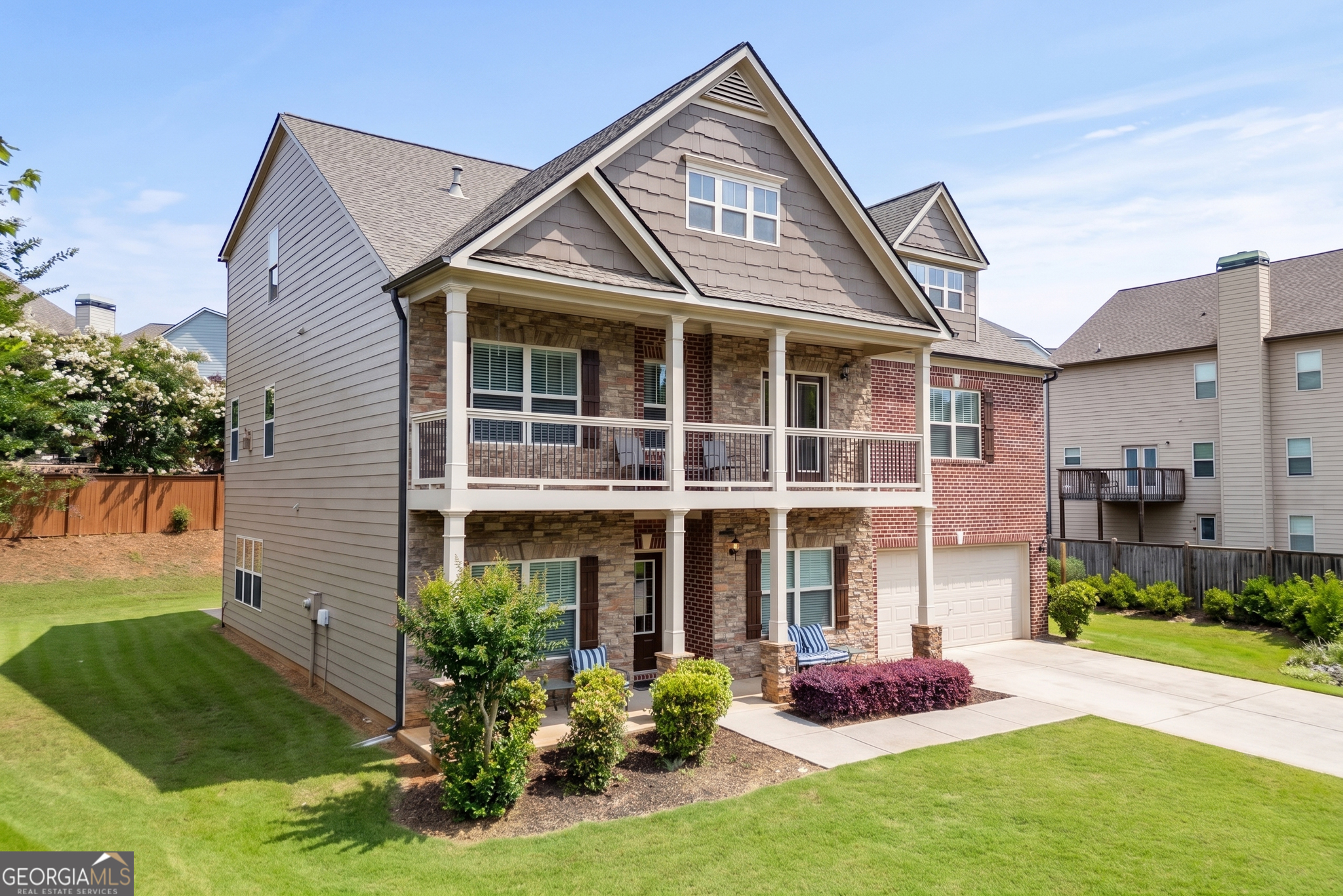 4820 Rockingham Run Property Photo 3