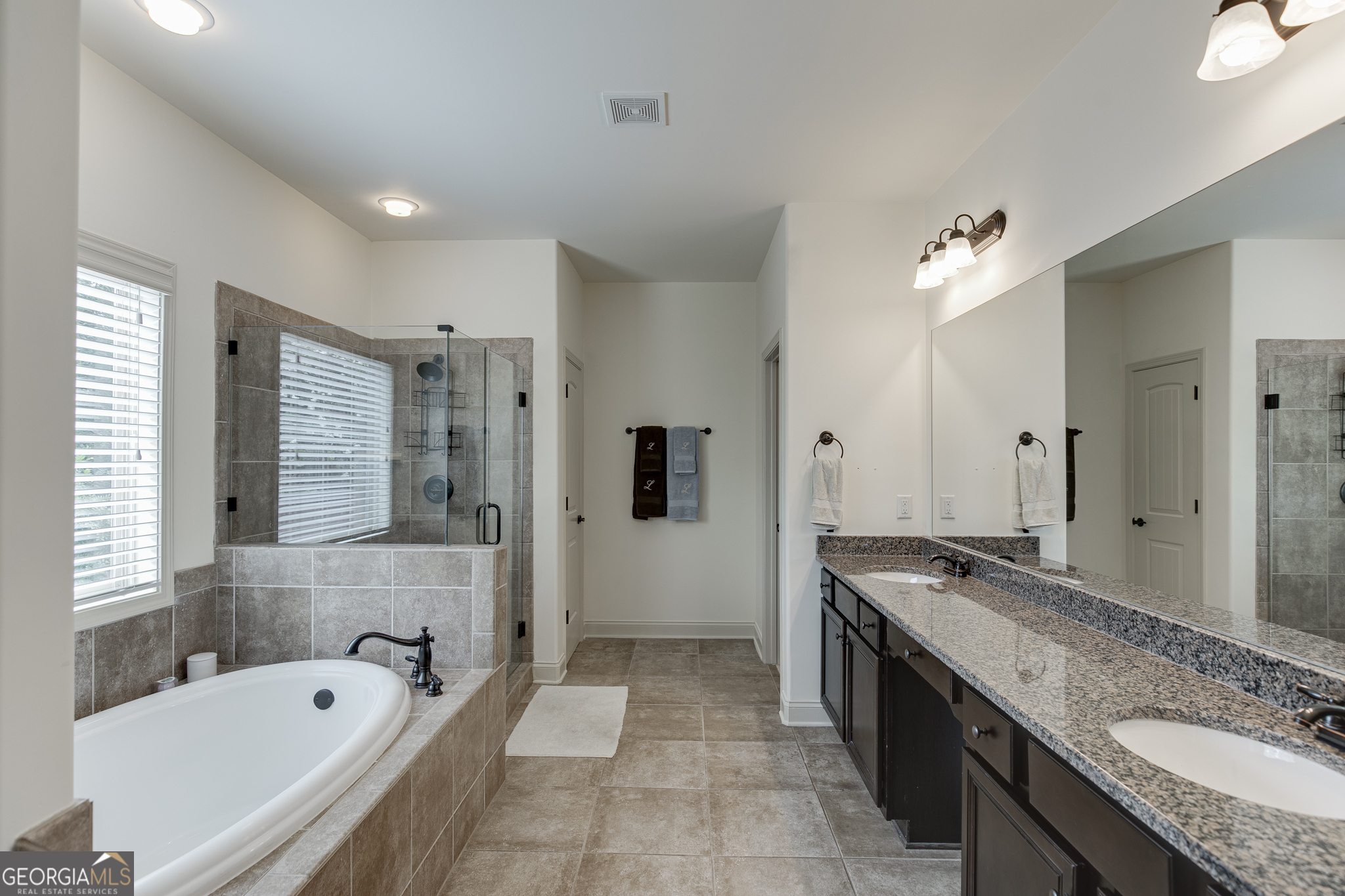 4820 Rockingham Run Property Photo 37