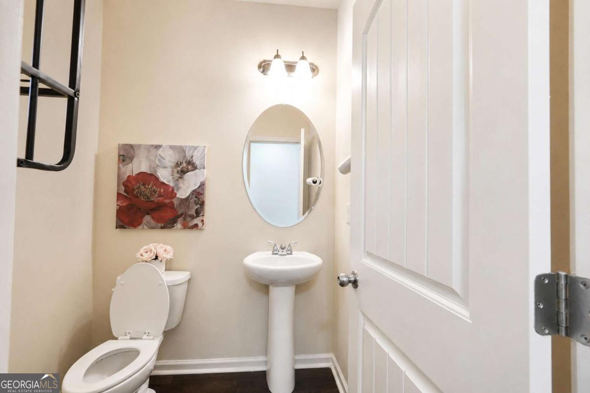 2066 Villa Spring Court Property Photo 7