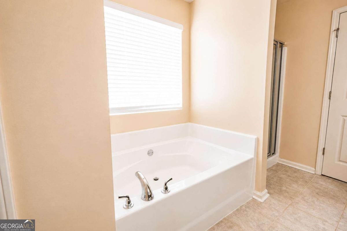 2066 Villa Spring Court Property Photo 10