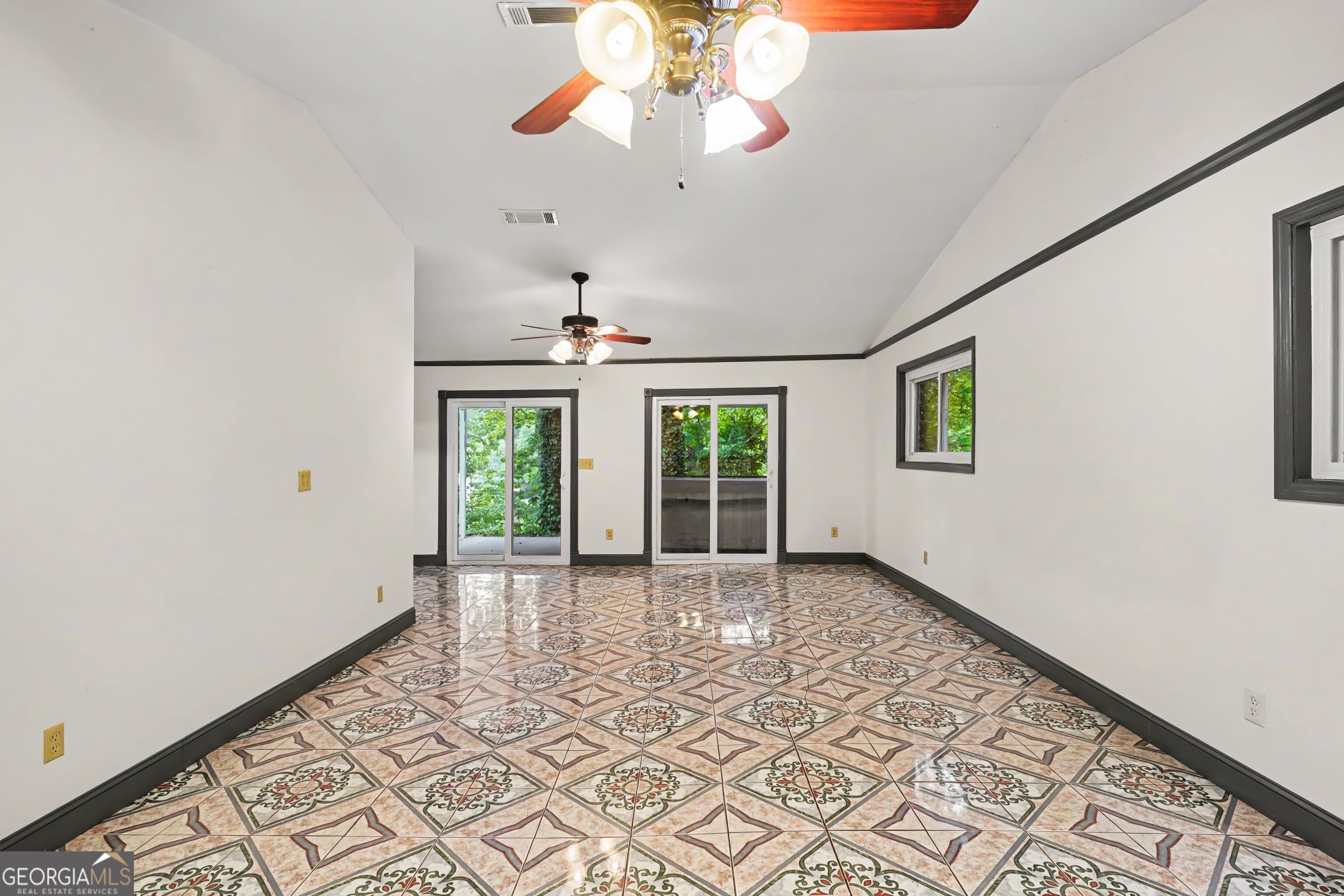 2188 Highway 36 E Property Photo 10