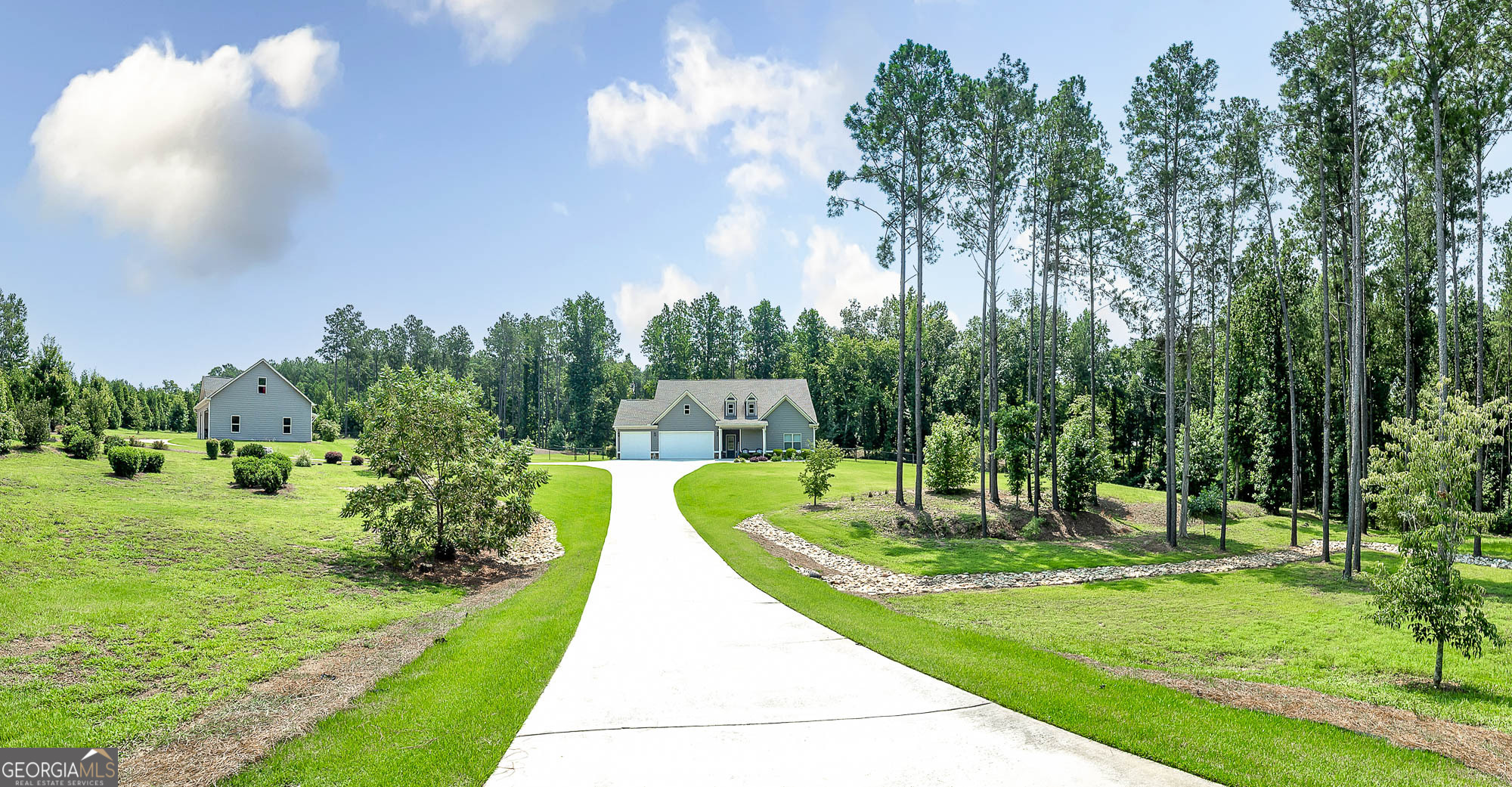 90 Wagon Trail Property Photo 13