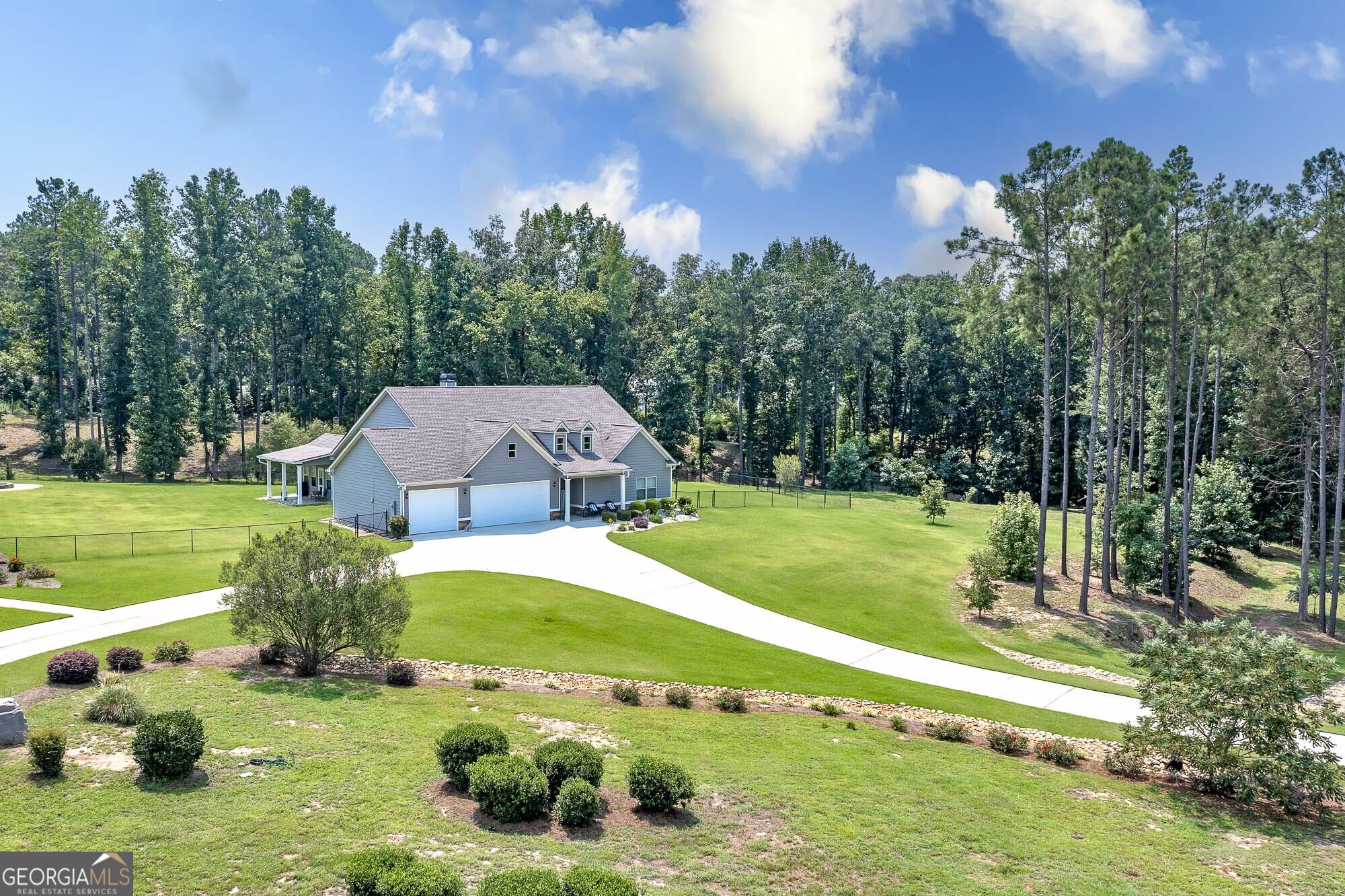 90 Wagon Trail Property Photo 16