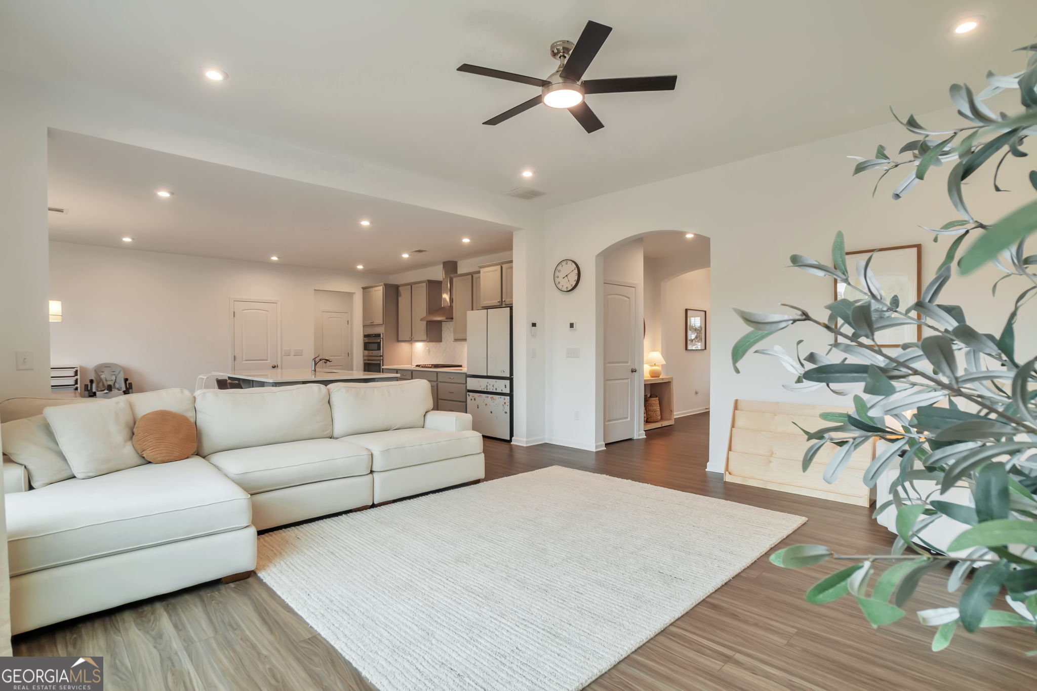 1106 Michigan Circle Property Photo 5