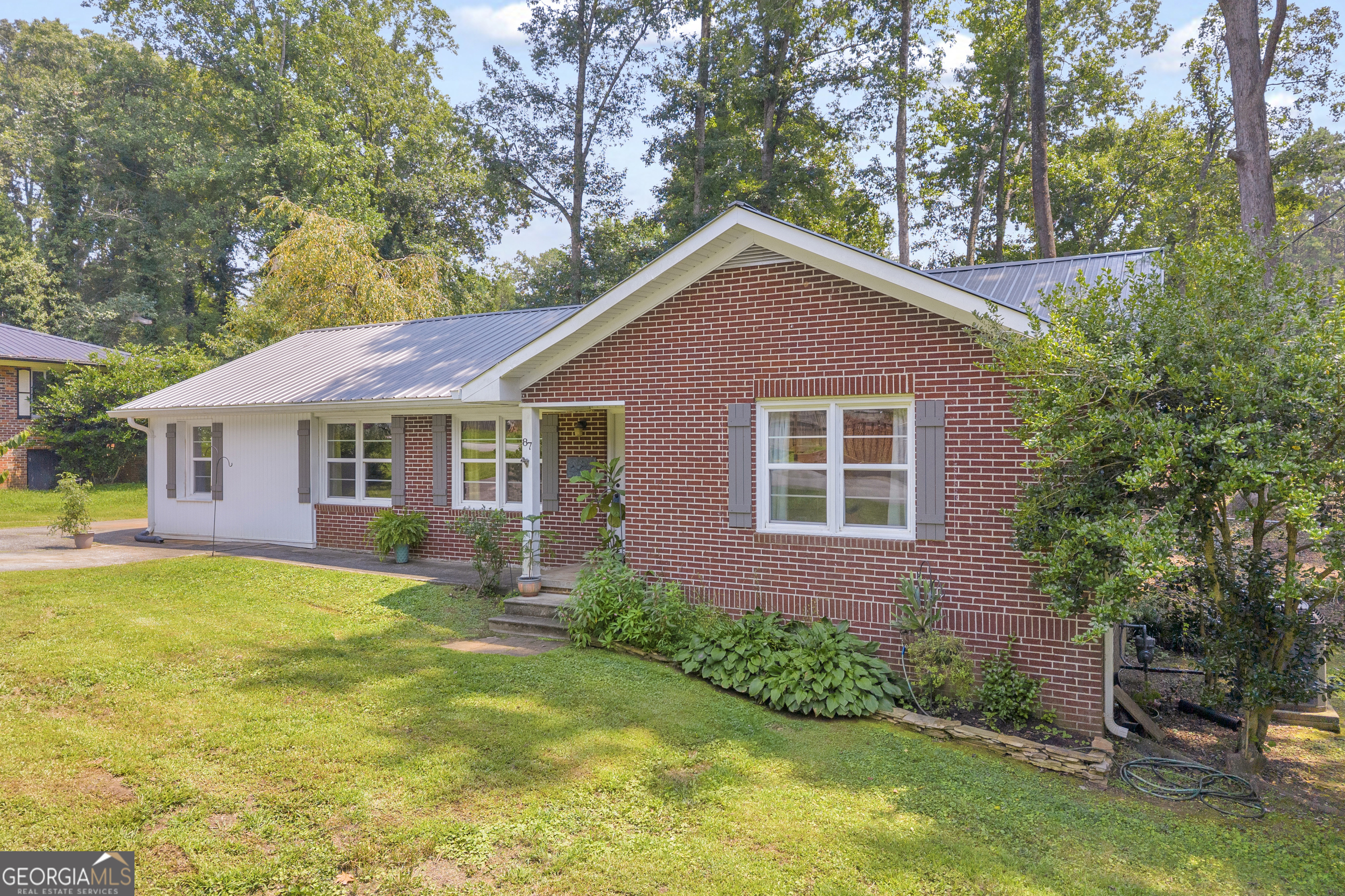 87 Furman Street Property Photo 2