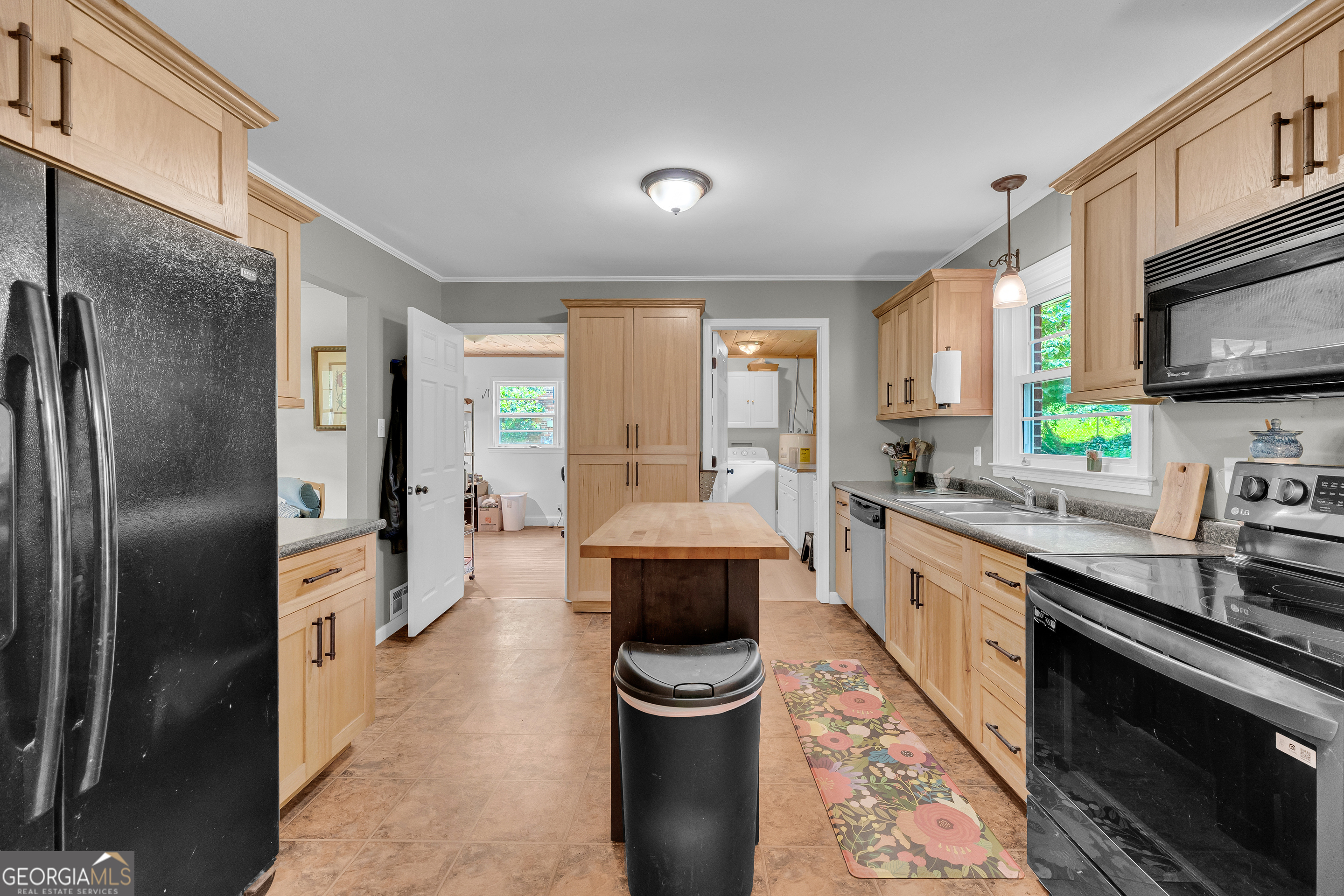 87 Furman Street Property Photo 11