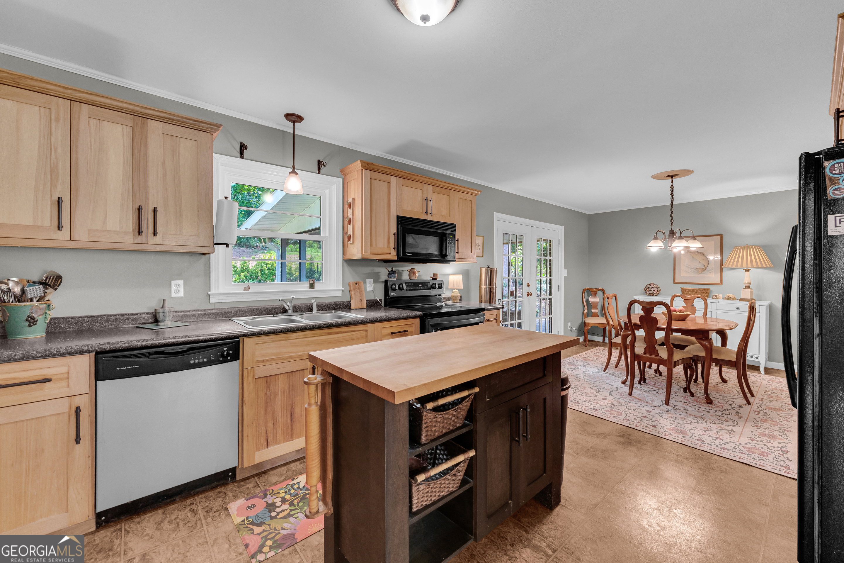 87 Furman Street Property Photo 13