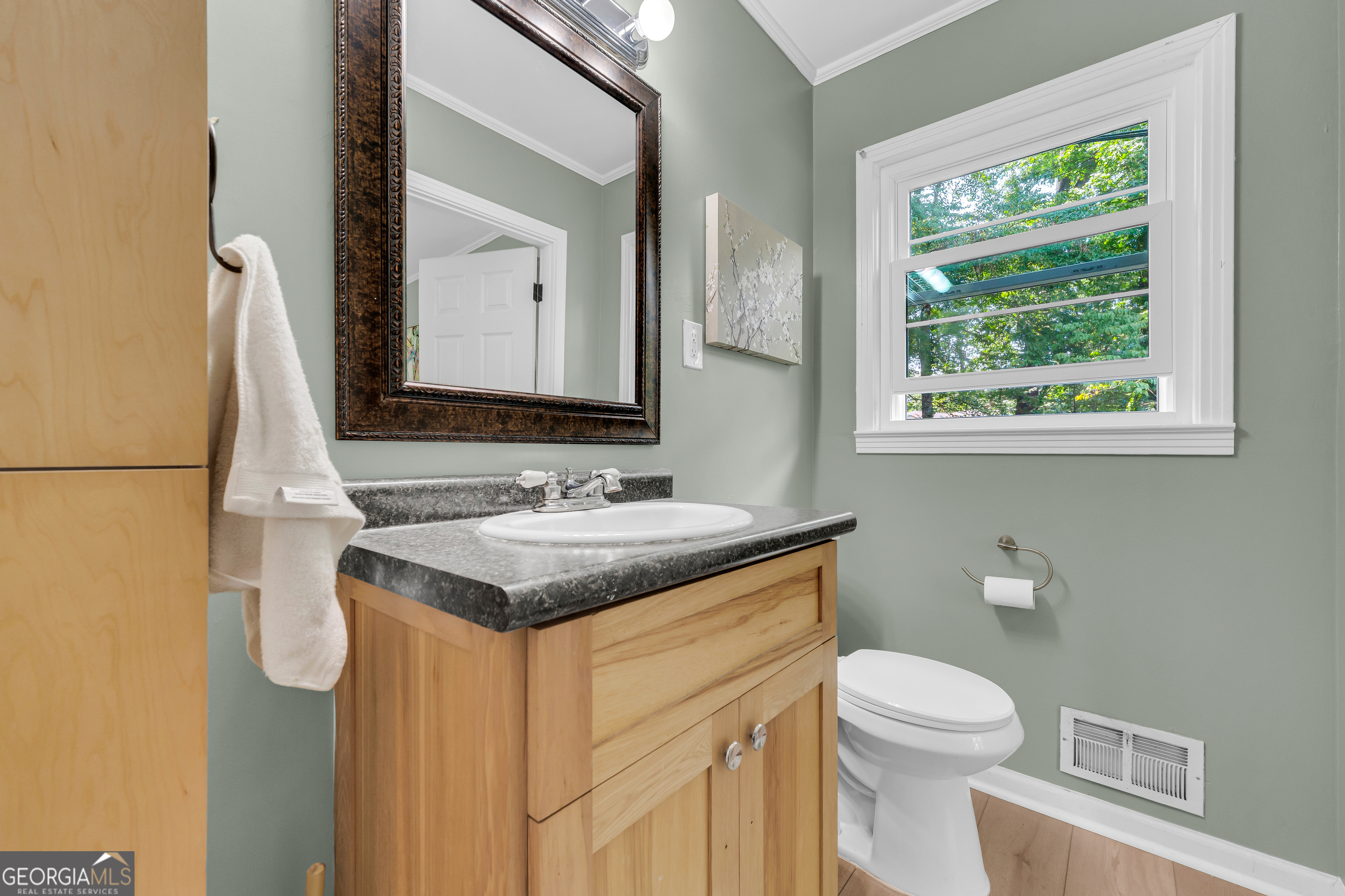 87 Furman Street Property Photo 24