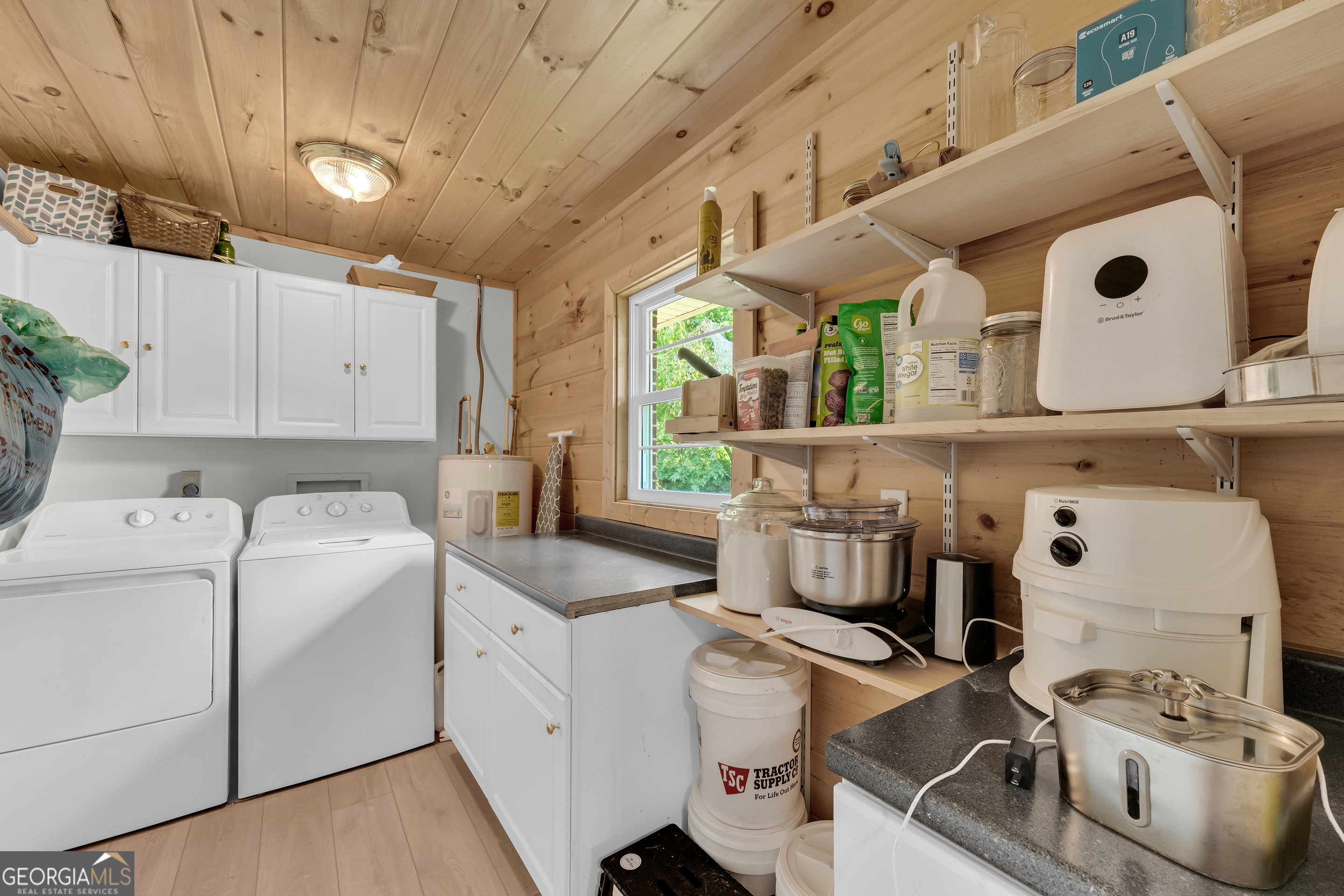 87 Furman Street Property Photo 29