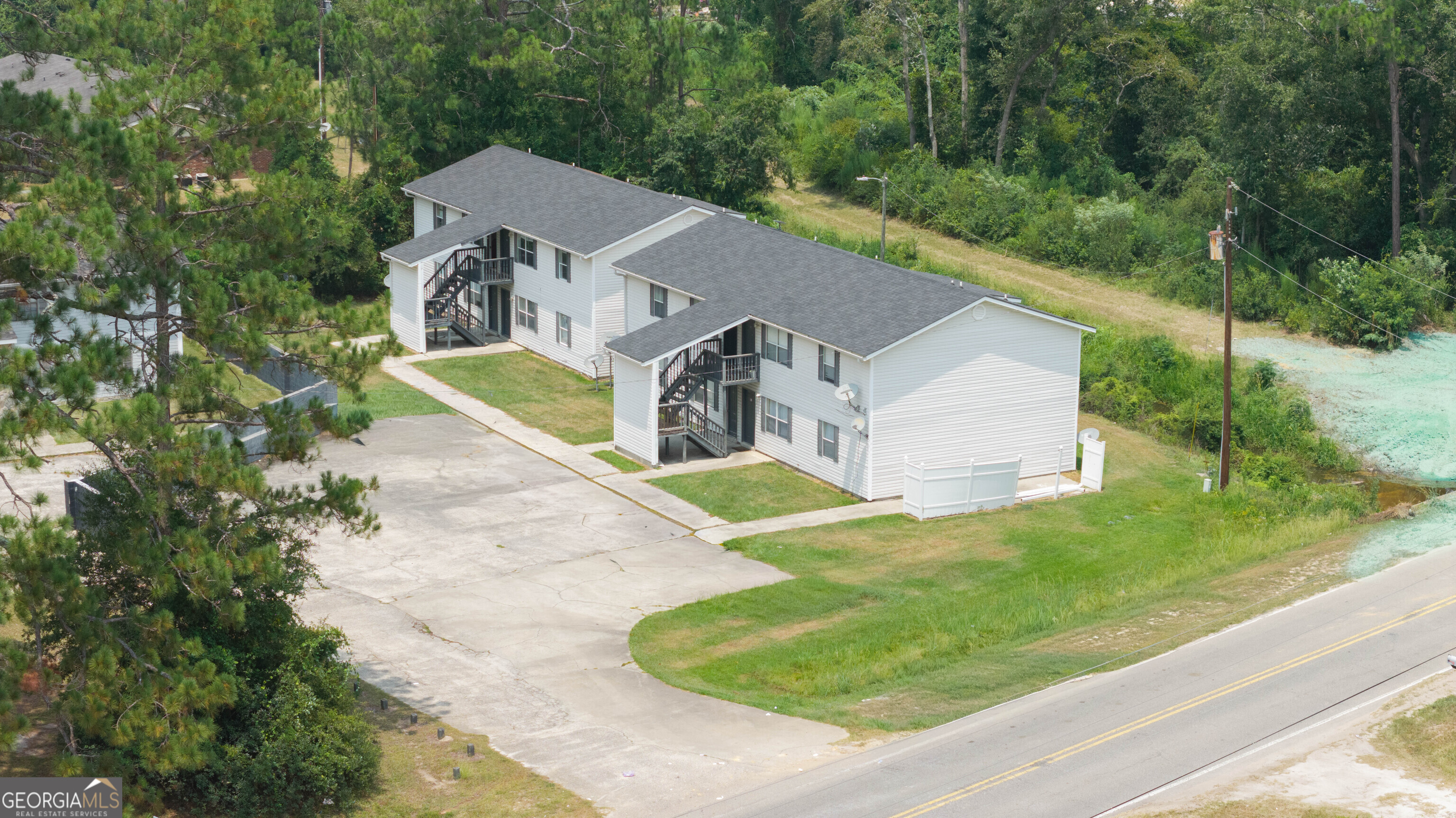 1900 City Circle Road Property Photo 1