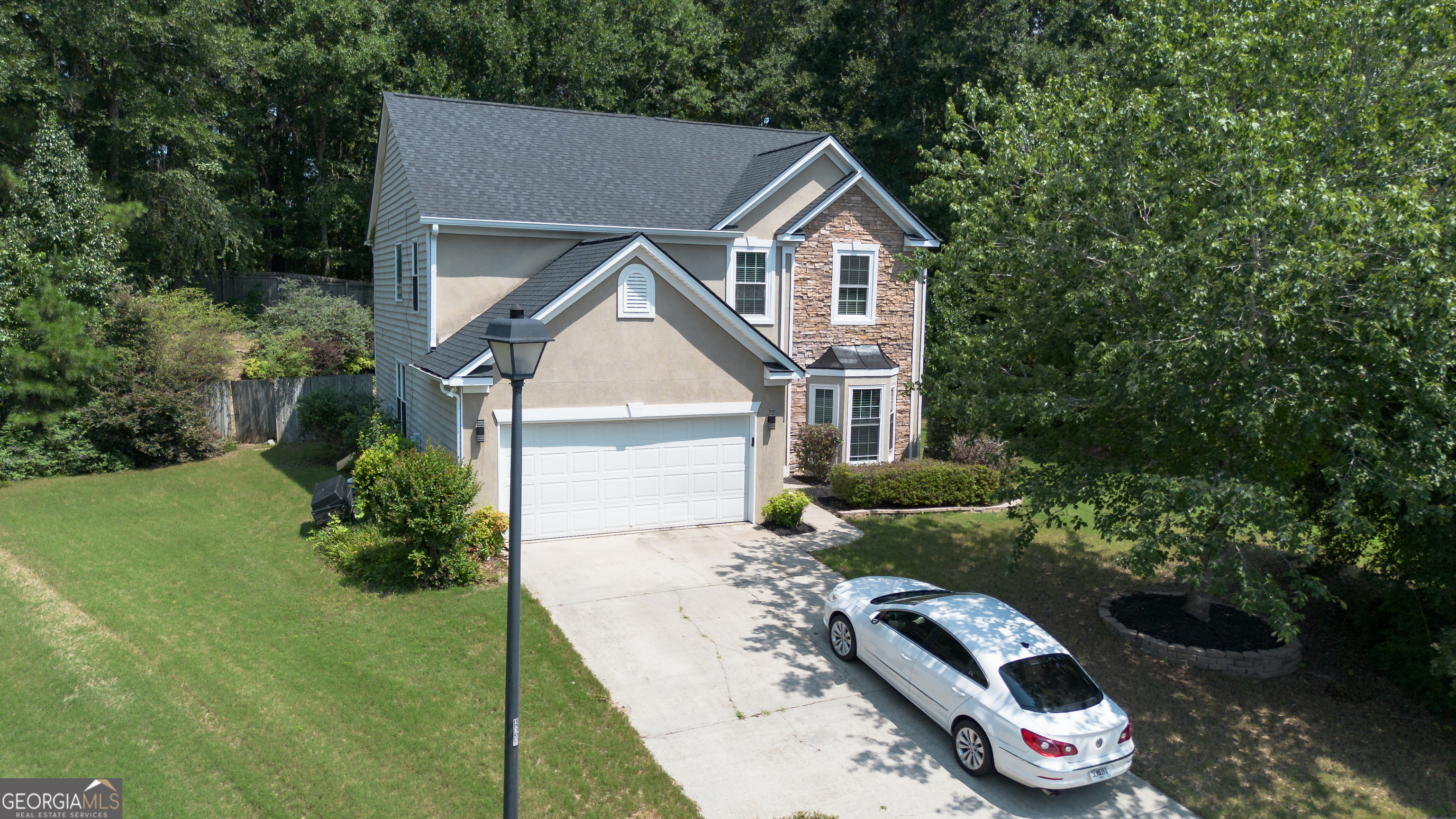 2400 Kirkstone Court Property Photo 1