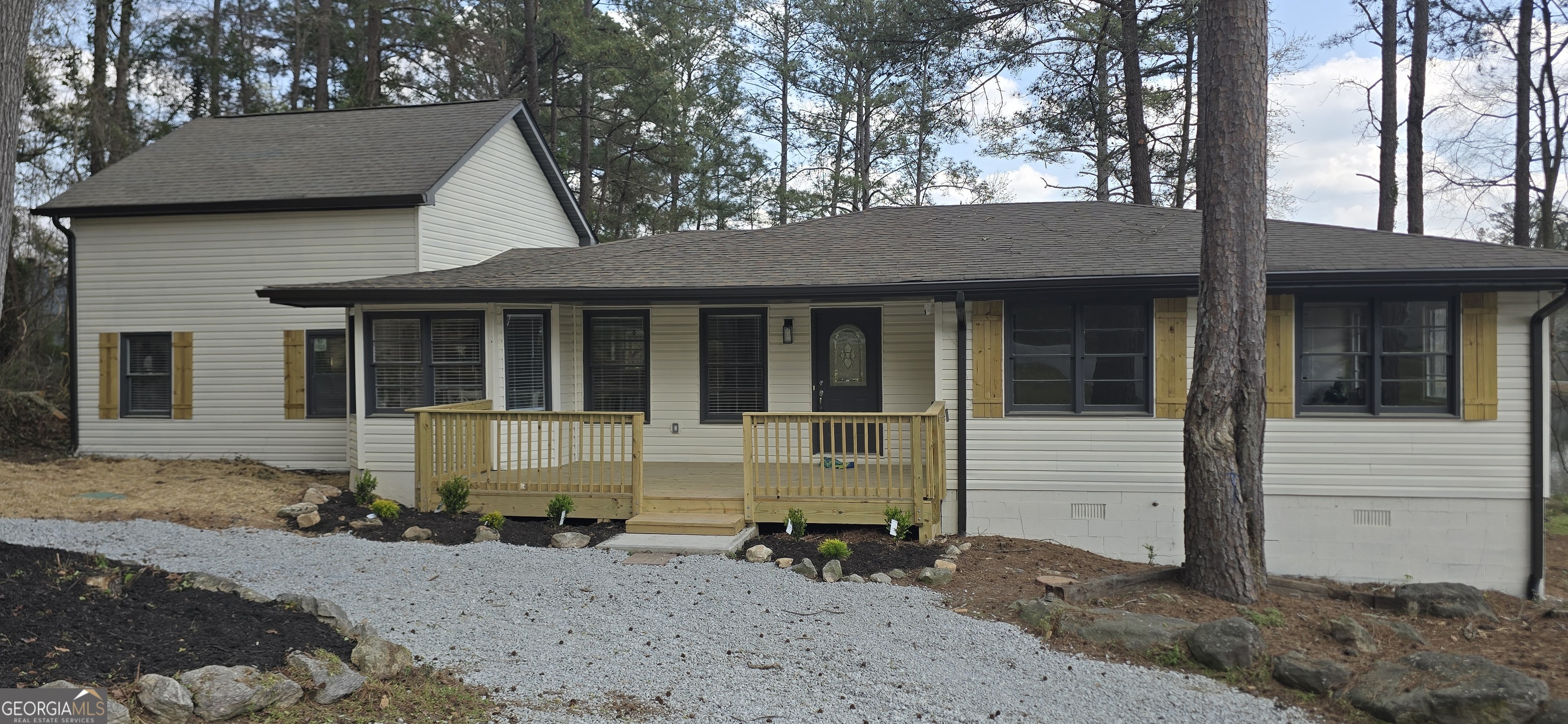 2541 Winding Lake Trail Ne Property Photo 1