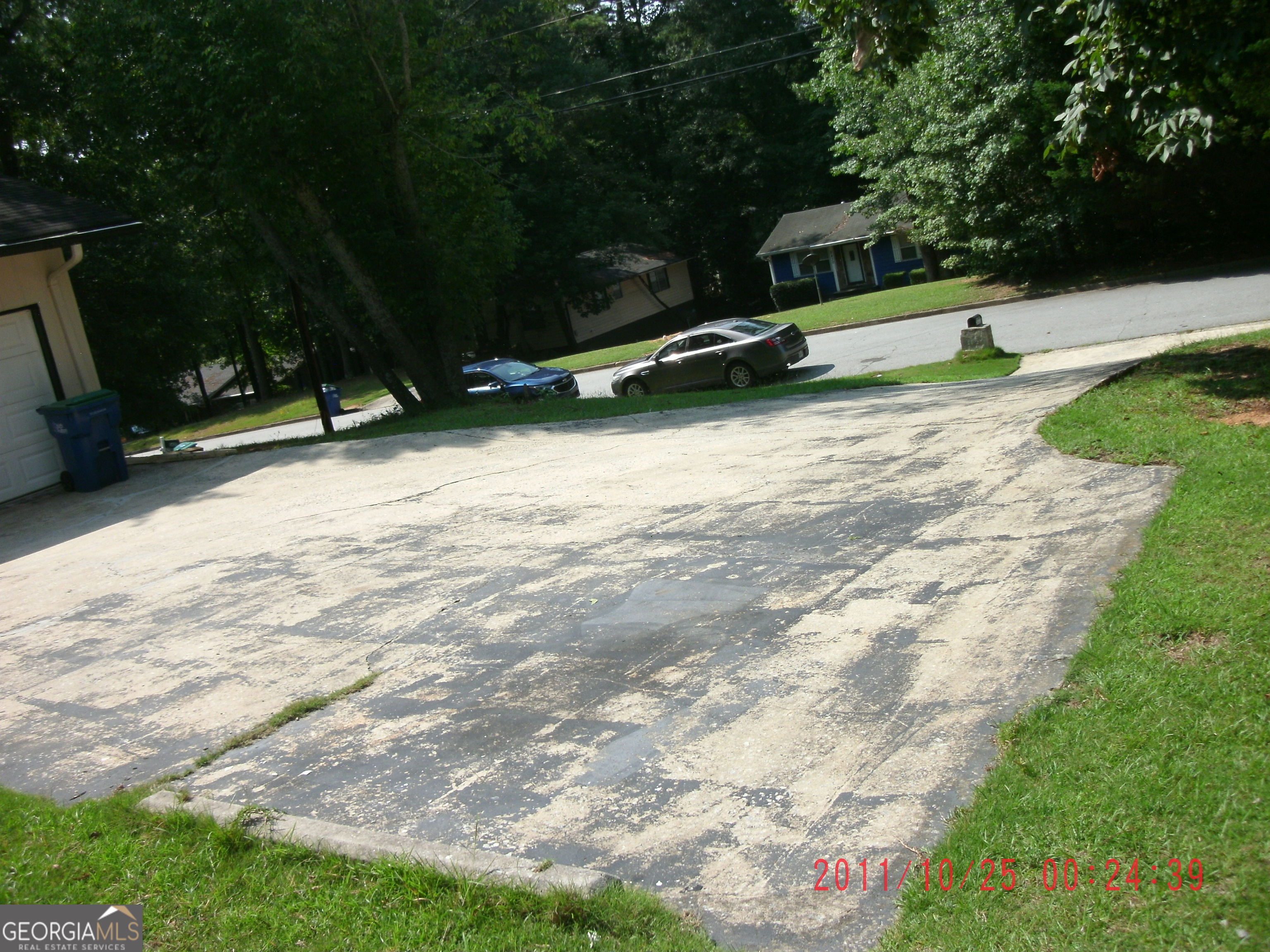 5435 Morning Creek Circle Property Photo 3