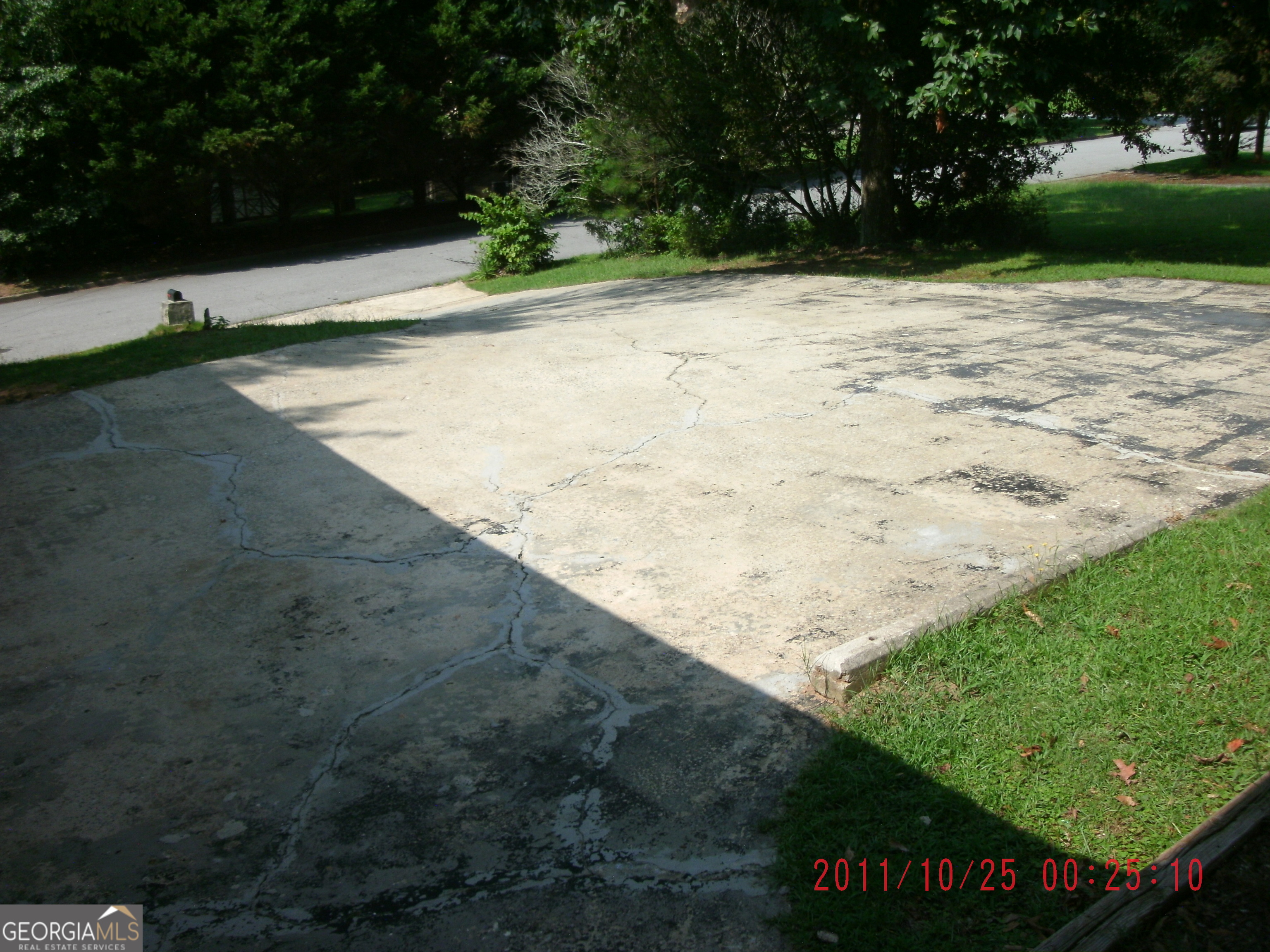 5435 Morning Creek Circle Property Photo 4