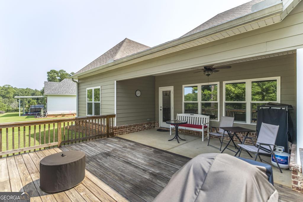266 Lakeview Drive Property Photo 43