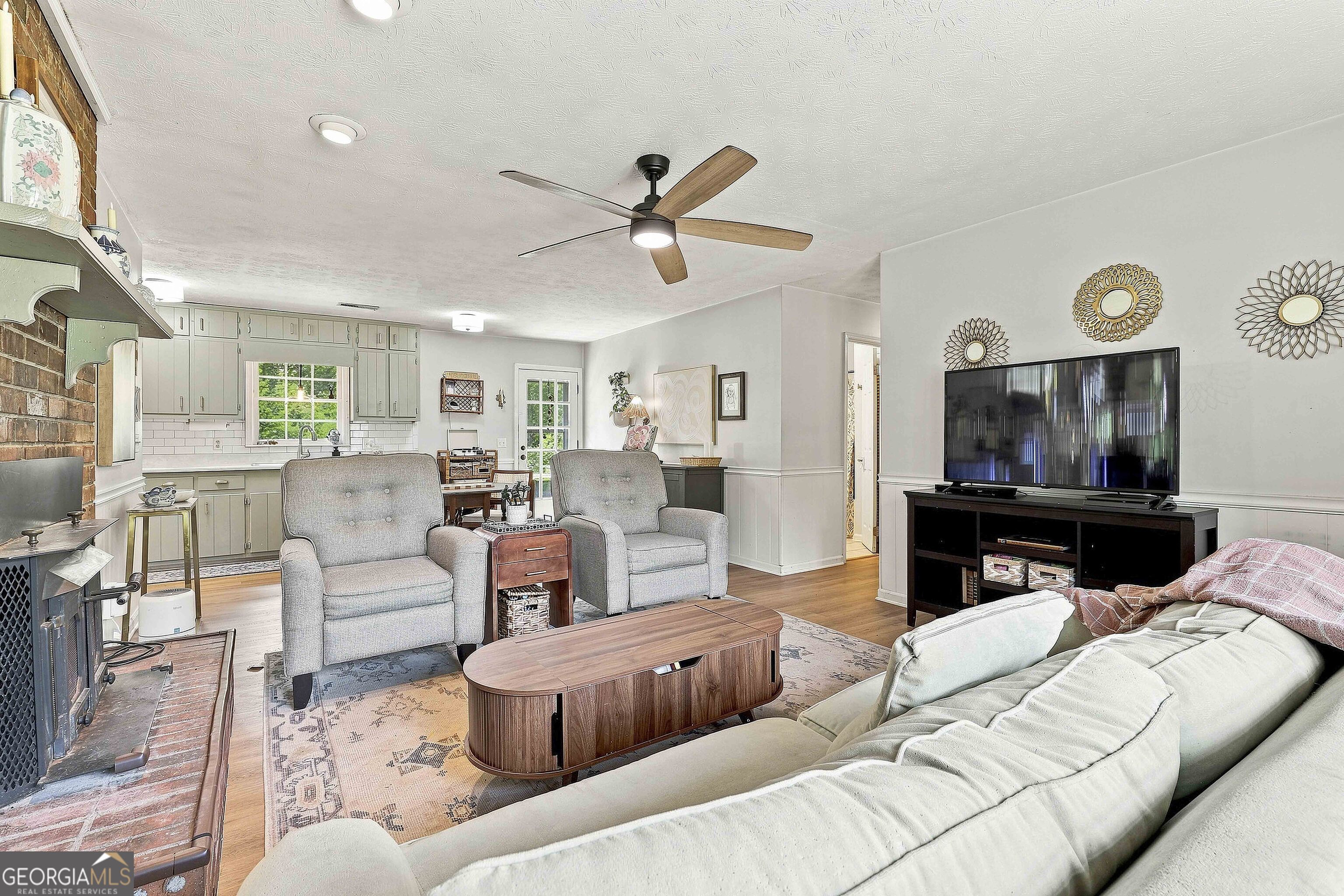 20 Willow Court Property Photo 5