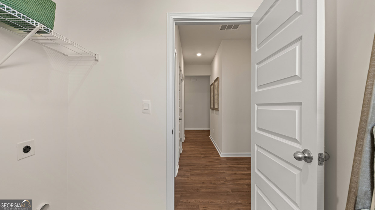 539 Abbott Road Property Photo 24