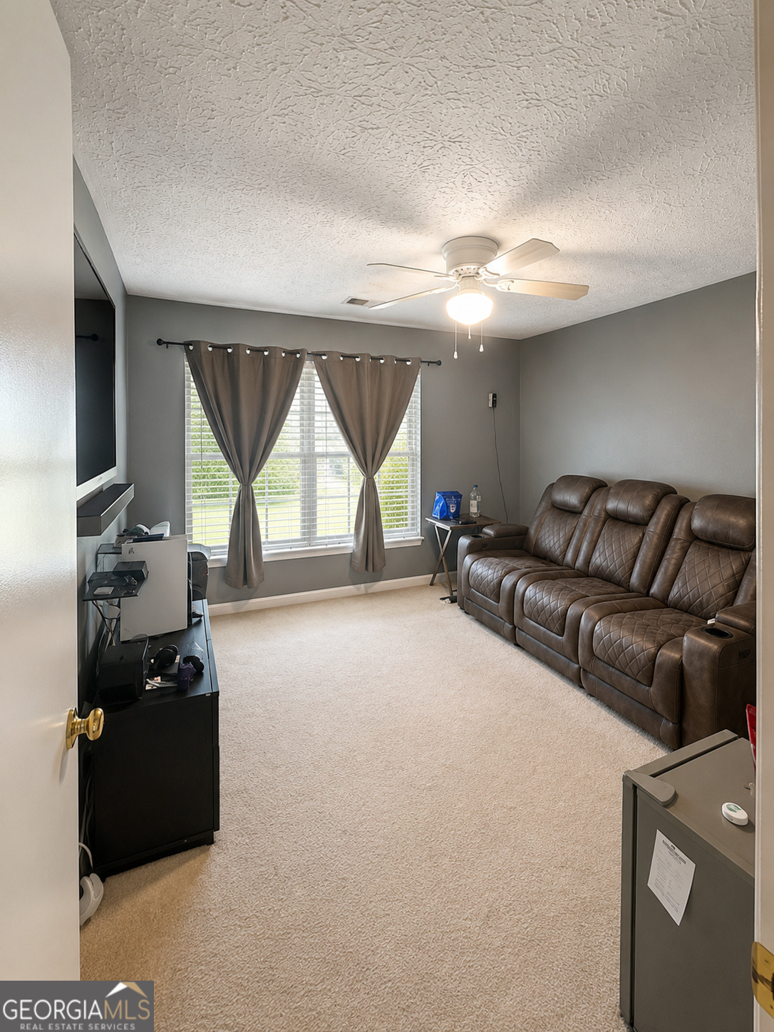 124 Heathrow Drive Property Photo 7