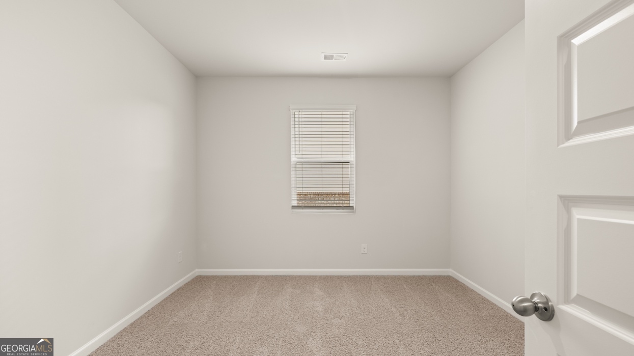 952 Bergamot Way Property Photo 23
